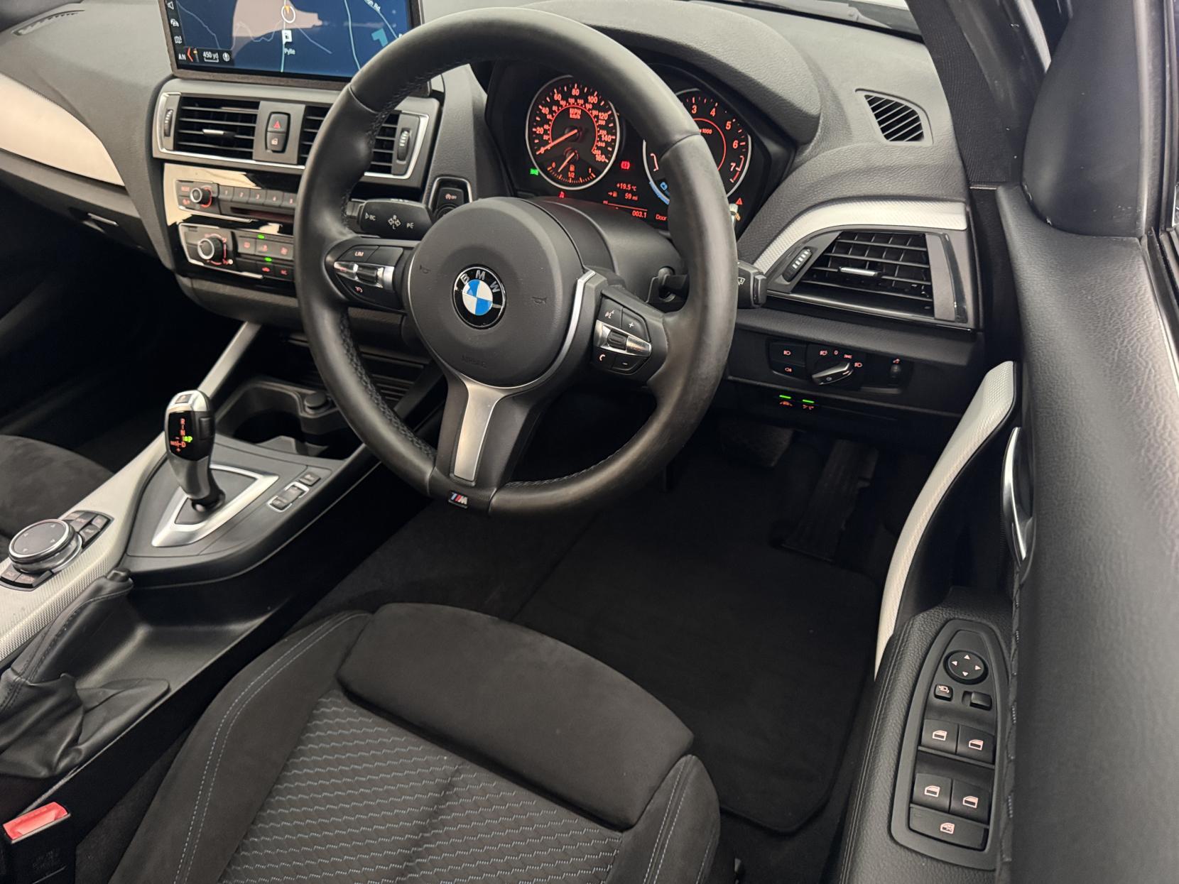 BMW 1 Series view 54