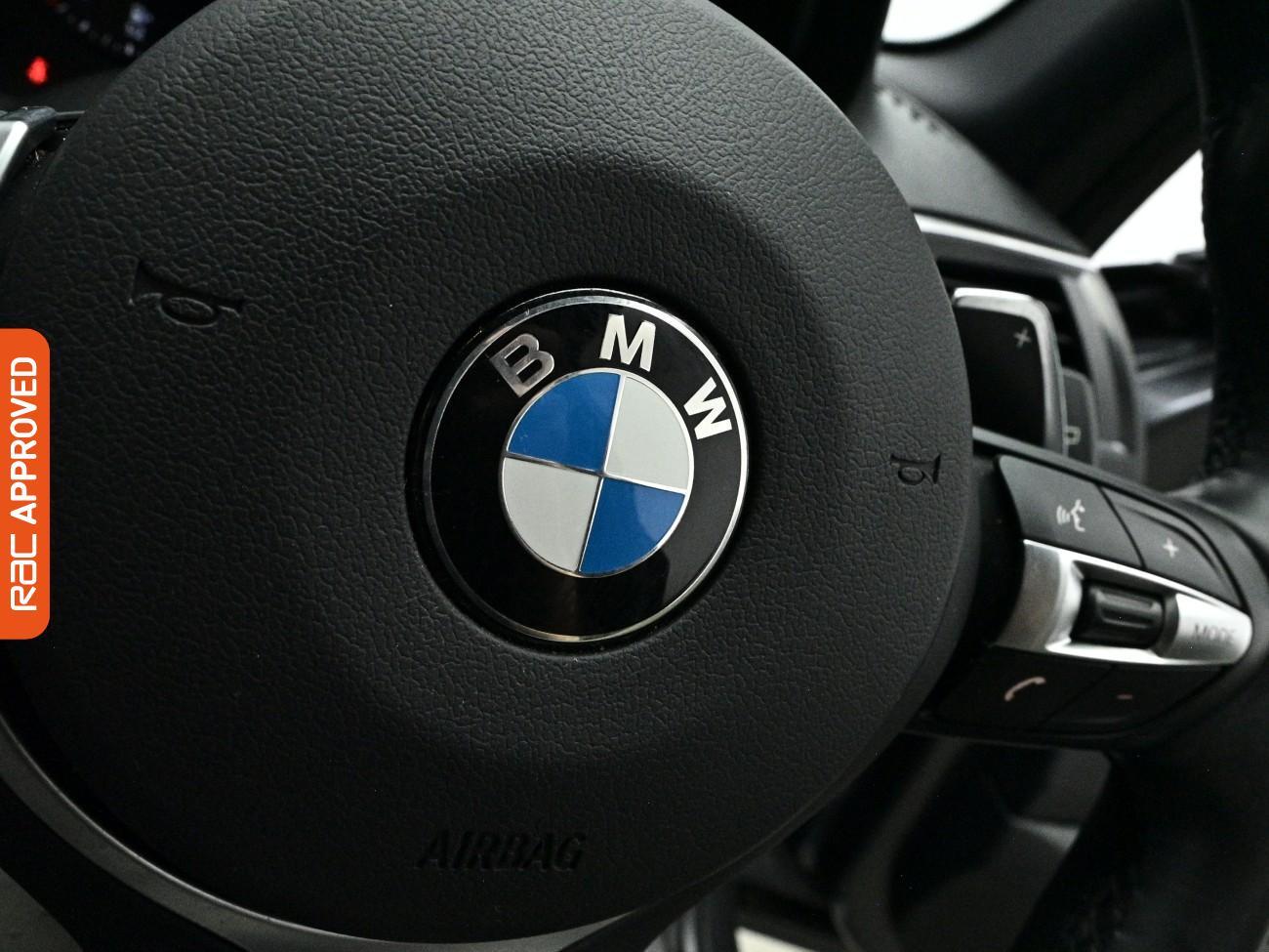 BMW 1 Series view 25