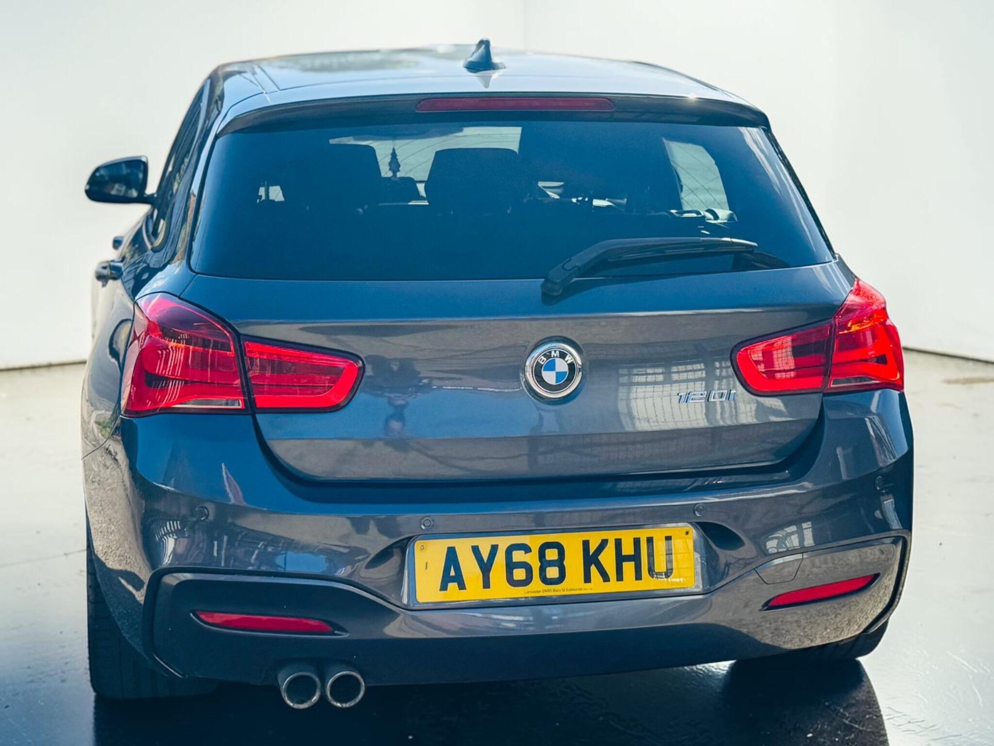 BMW 1 Series view 15