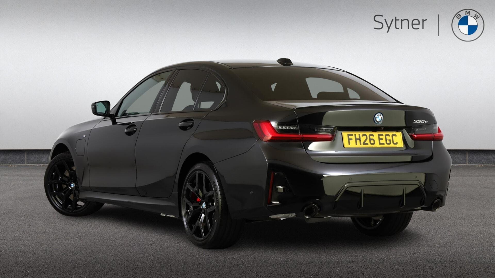 BMW 3 Series view 2