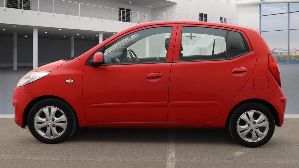 Hyundai i10 view 6
