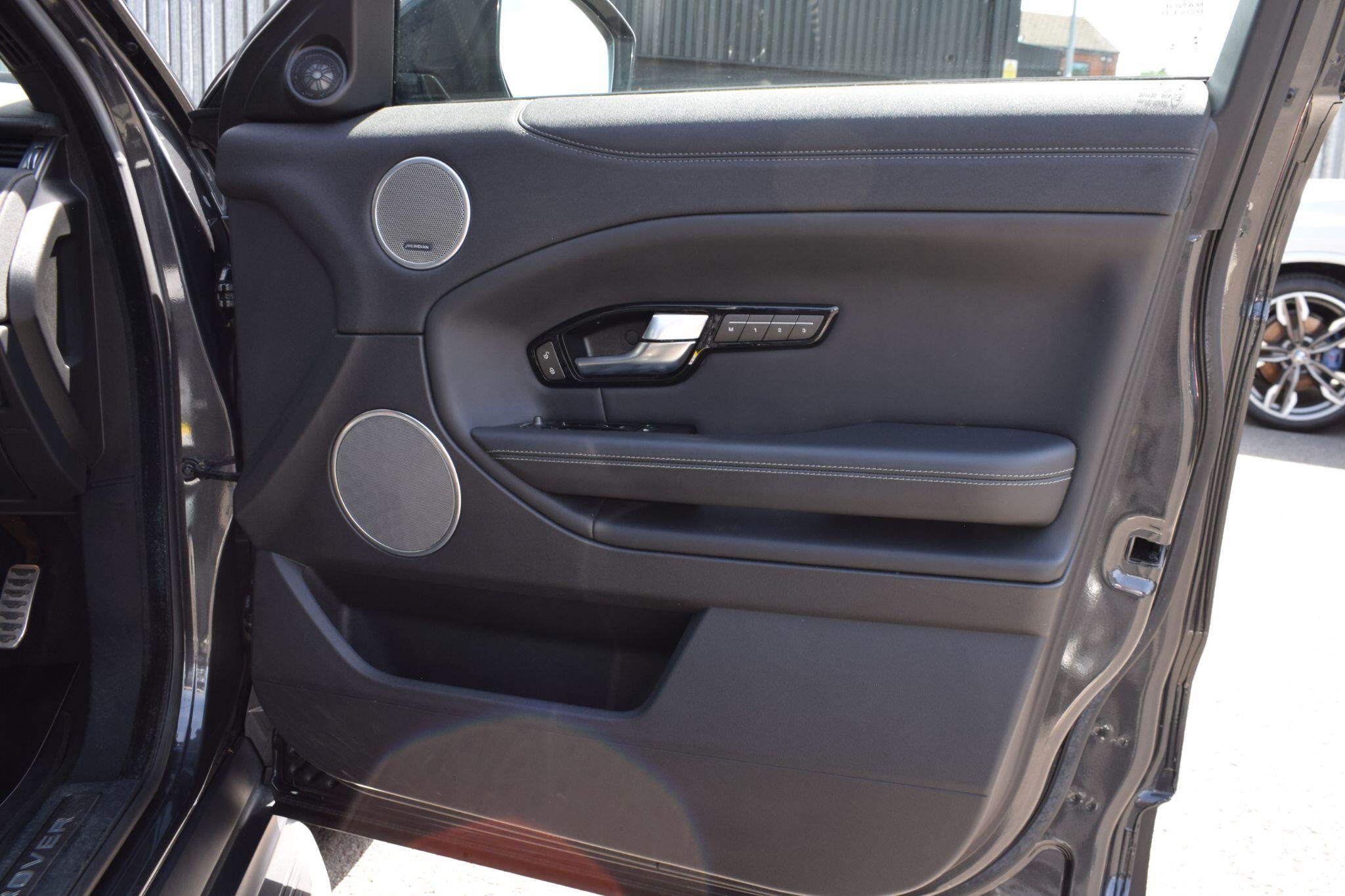 Land Rover Range Rover Evoque view 13