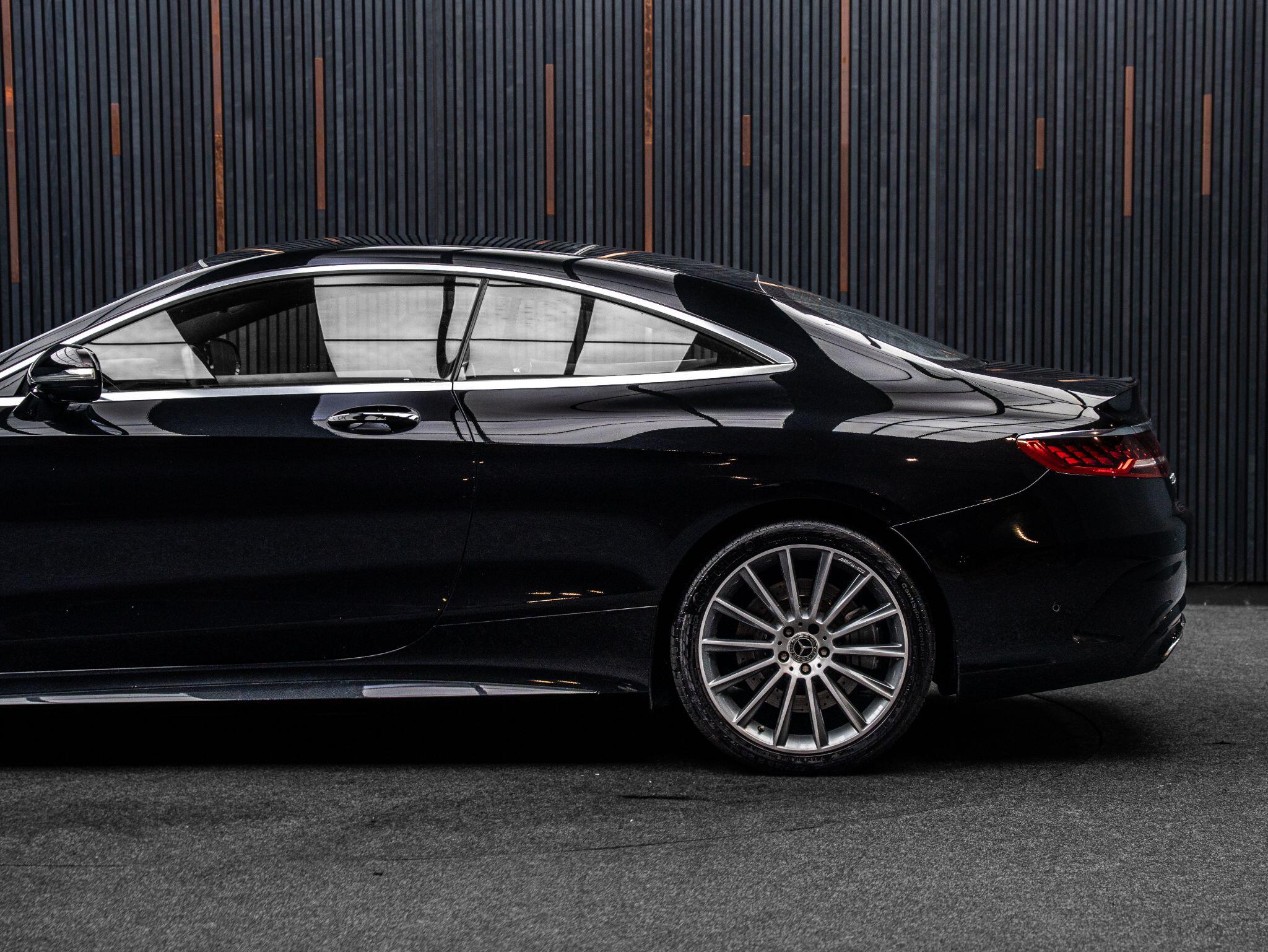 Mercedes-Benz S-Class view 15