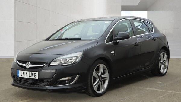 Vauxhall Astra view 4