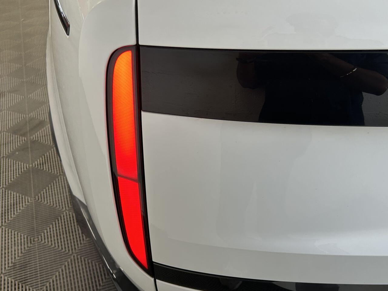 Land Rover Range Rover view 22