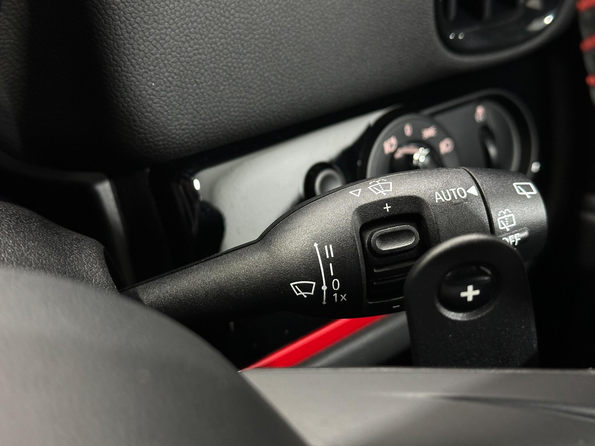 Mini Countryman view 16