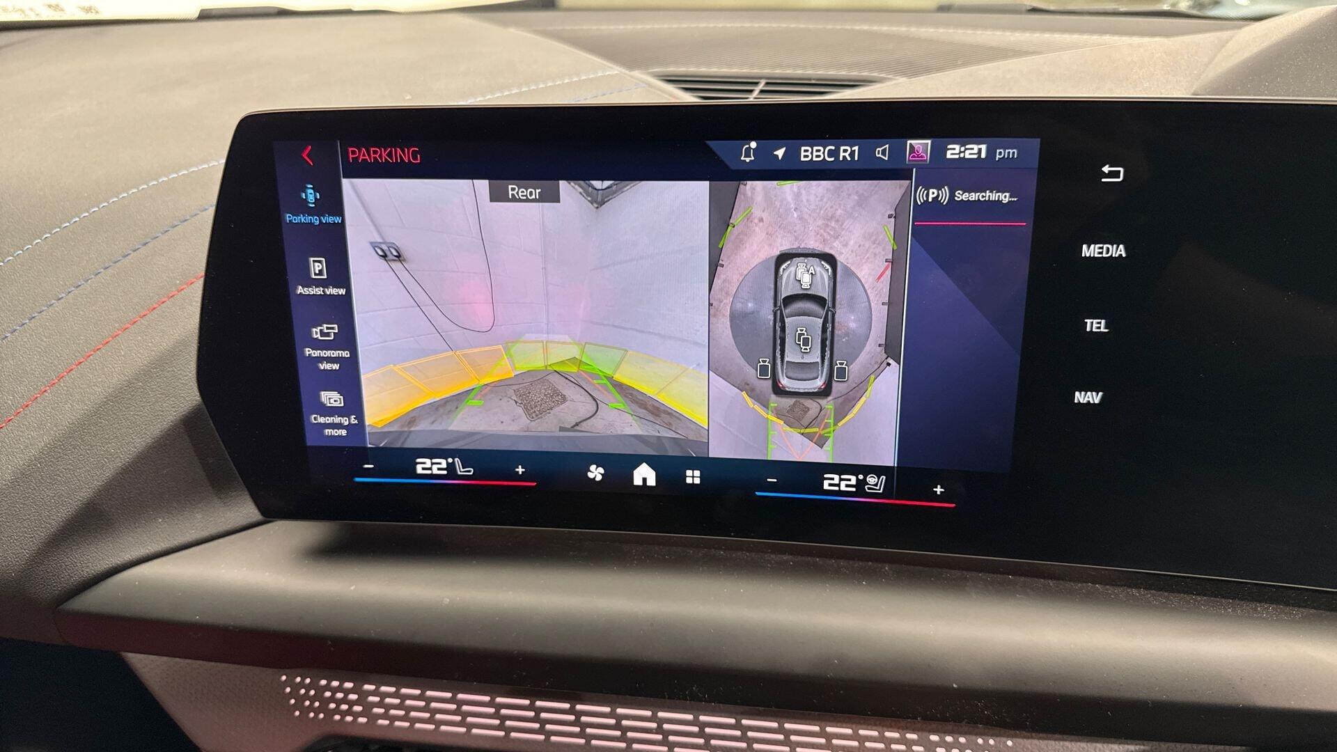 BMW 2 Series view 28