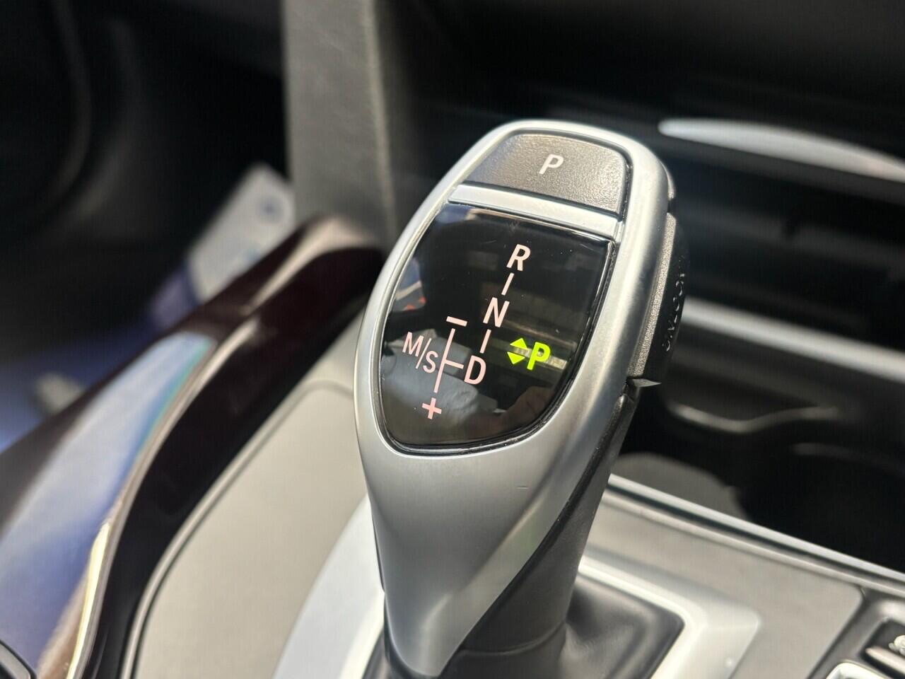 BMW 3 Series view 37