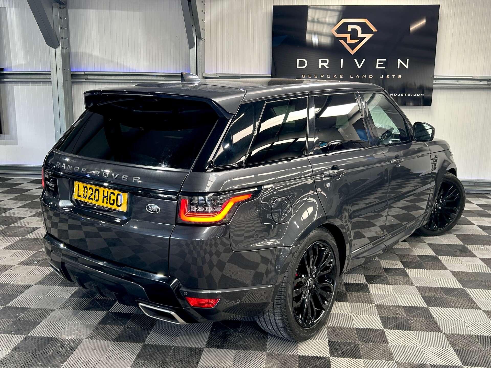 Land Rover Range Rover Sport view 12
