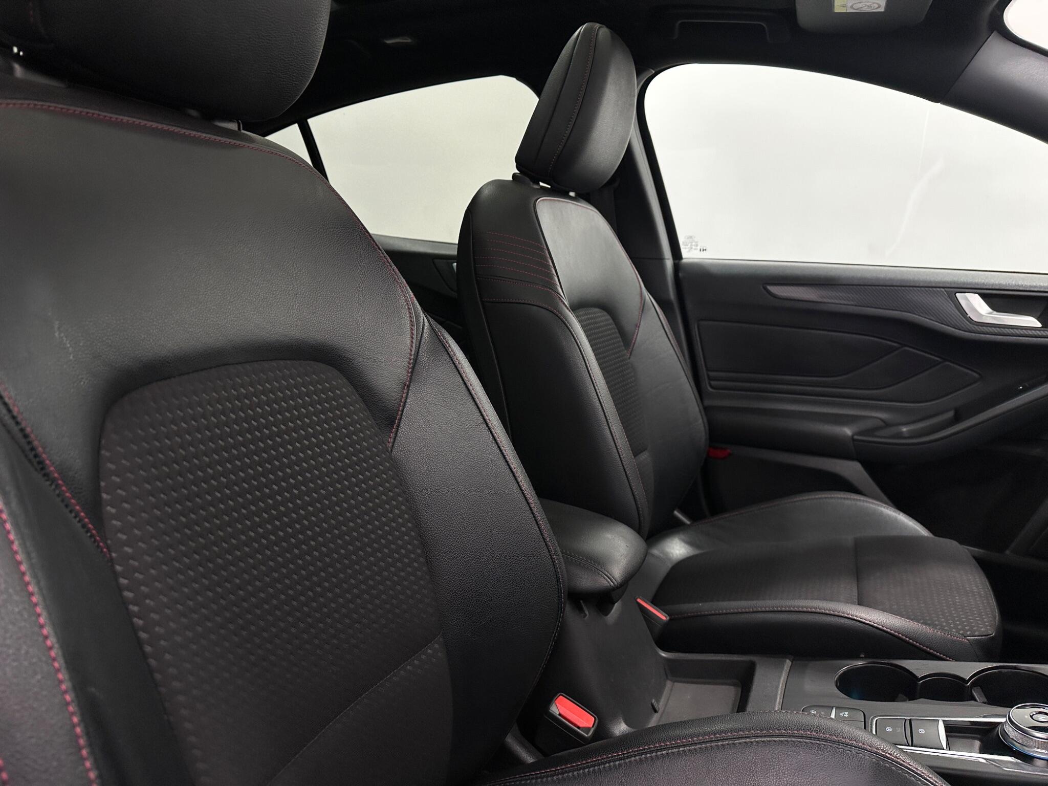 Ford Focus view 30