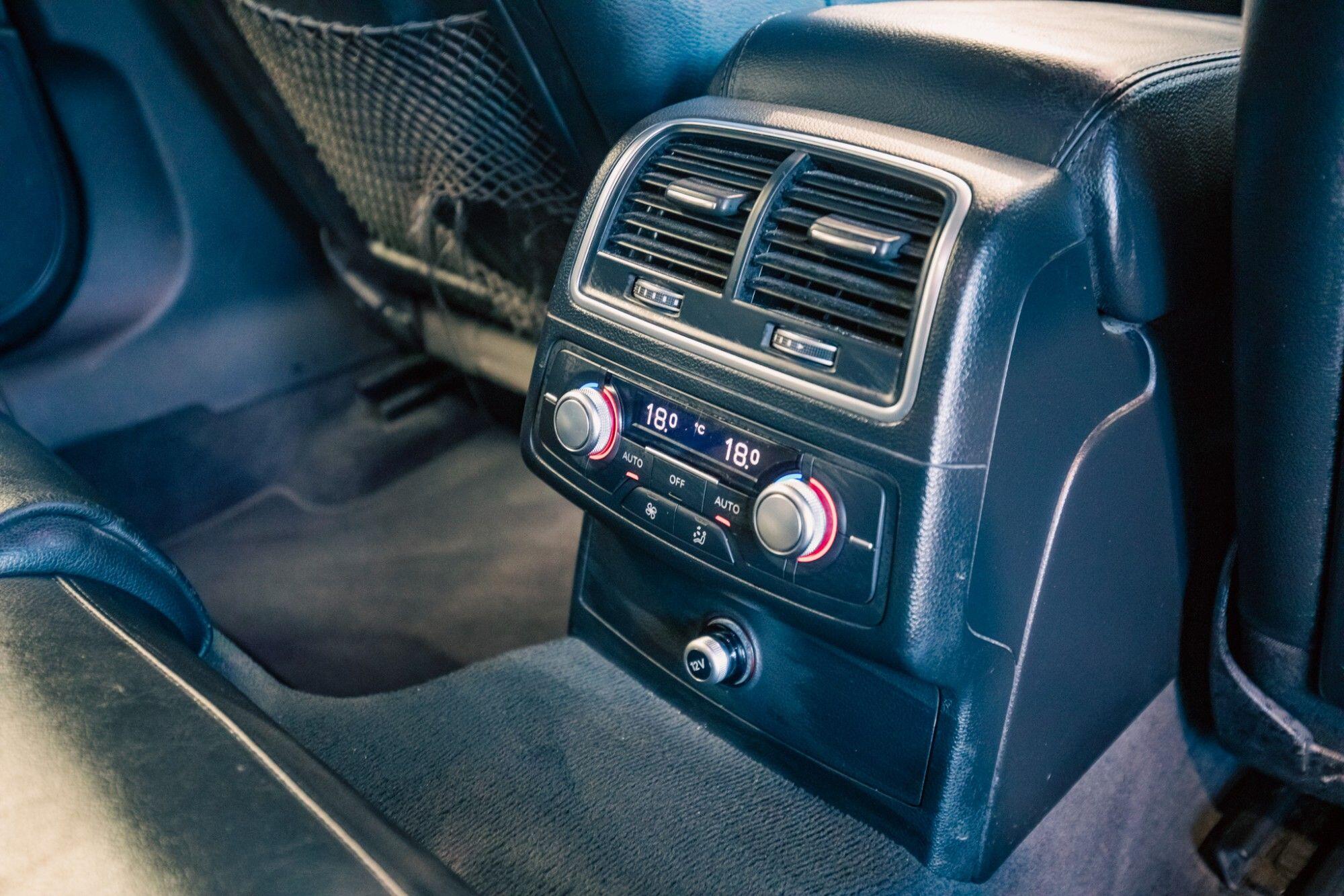 Audi A6 view 10