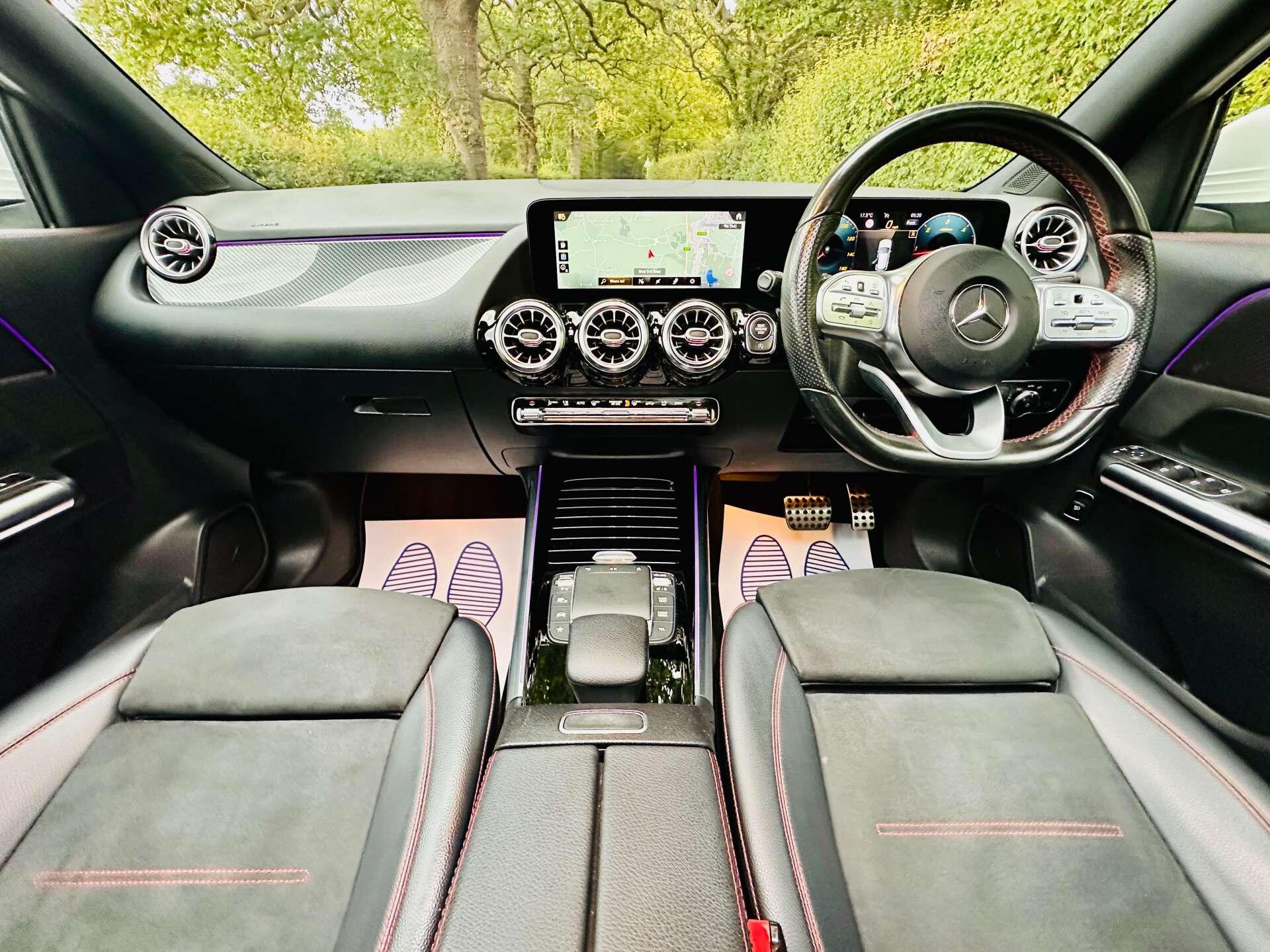 Mercedes-Benz Gla view 9