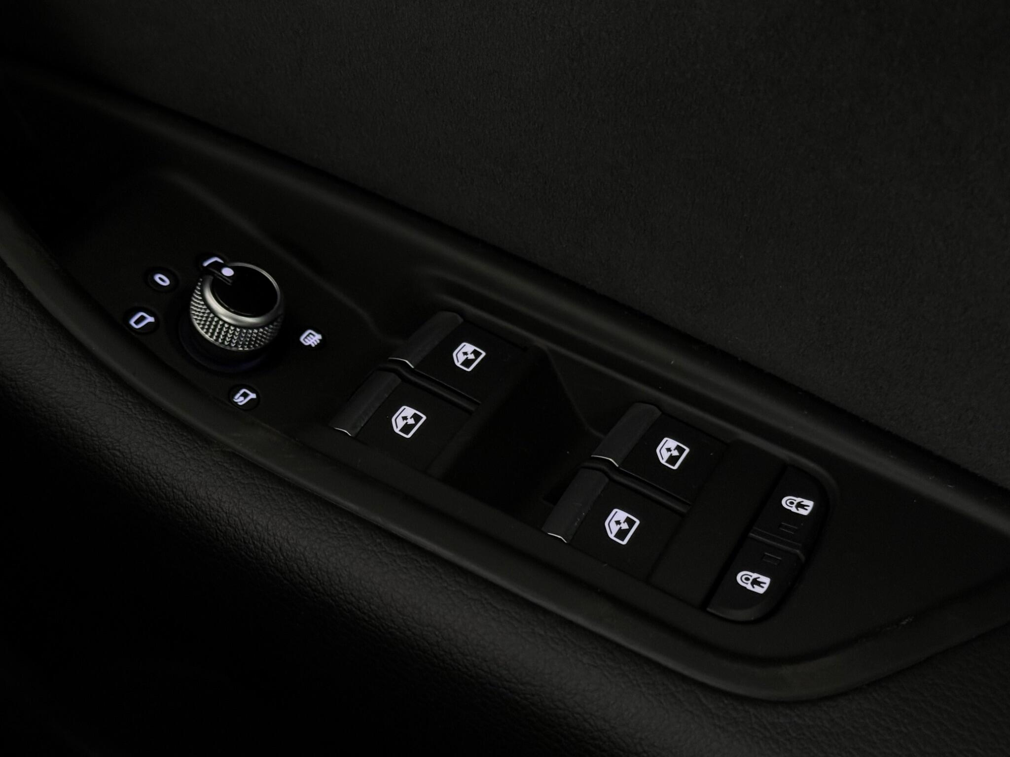Audi A4 view 18
