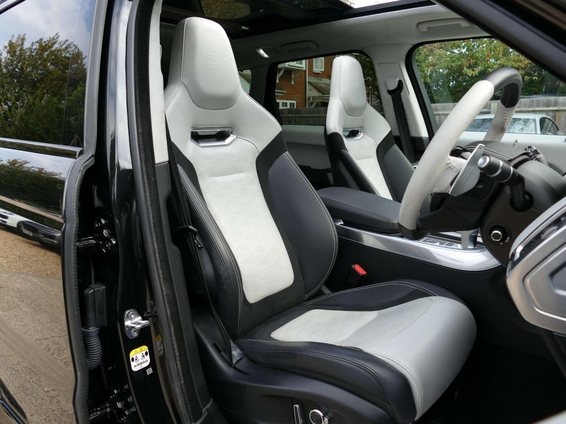 Land Rover Range Rover Sport view 26