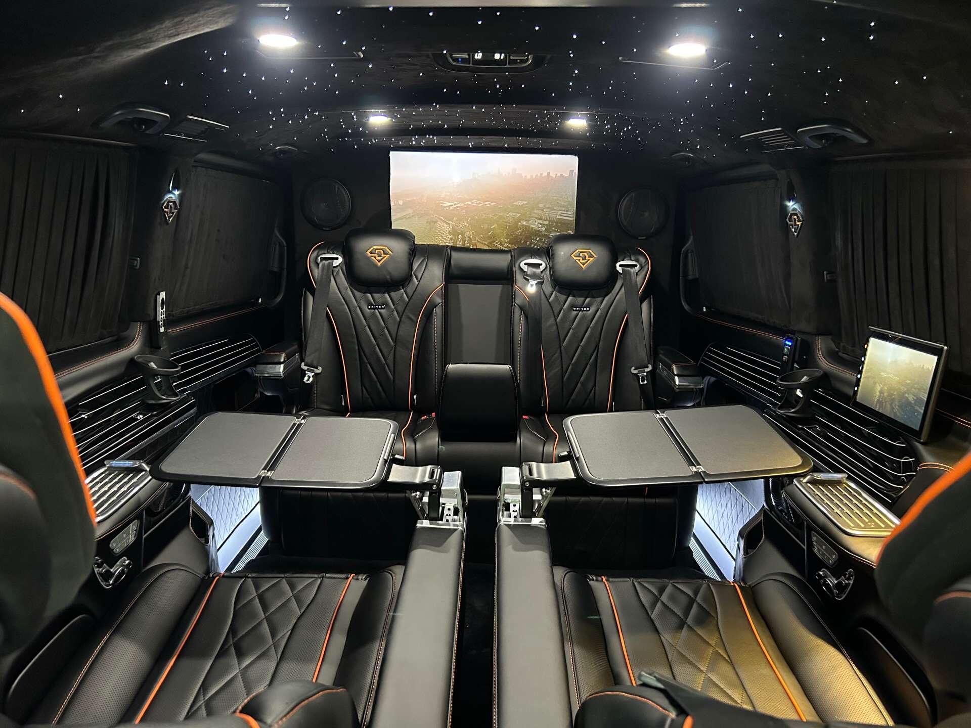 Mercedes-Benz V Class view 4