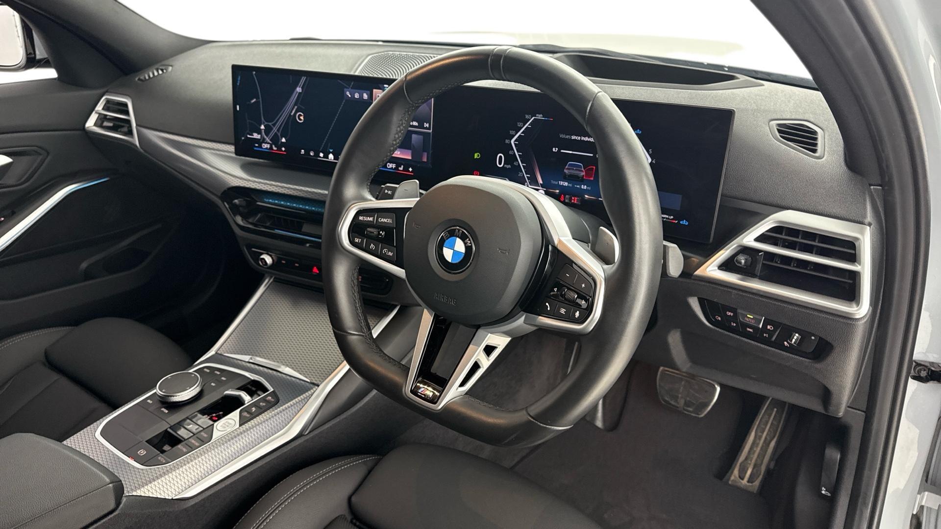 BMW 3 Series view 6