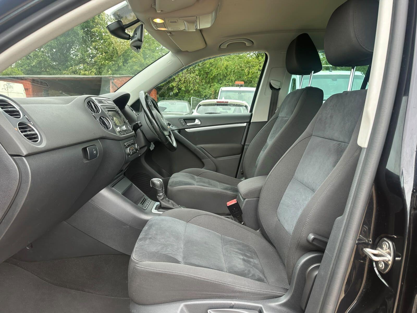 Volkswagen Tiguan view 8