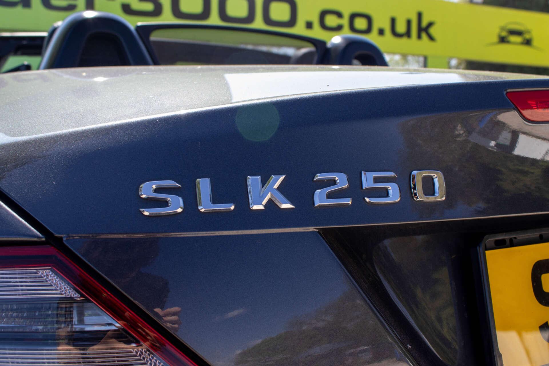 Mercedes-Benz SLK view 33