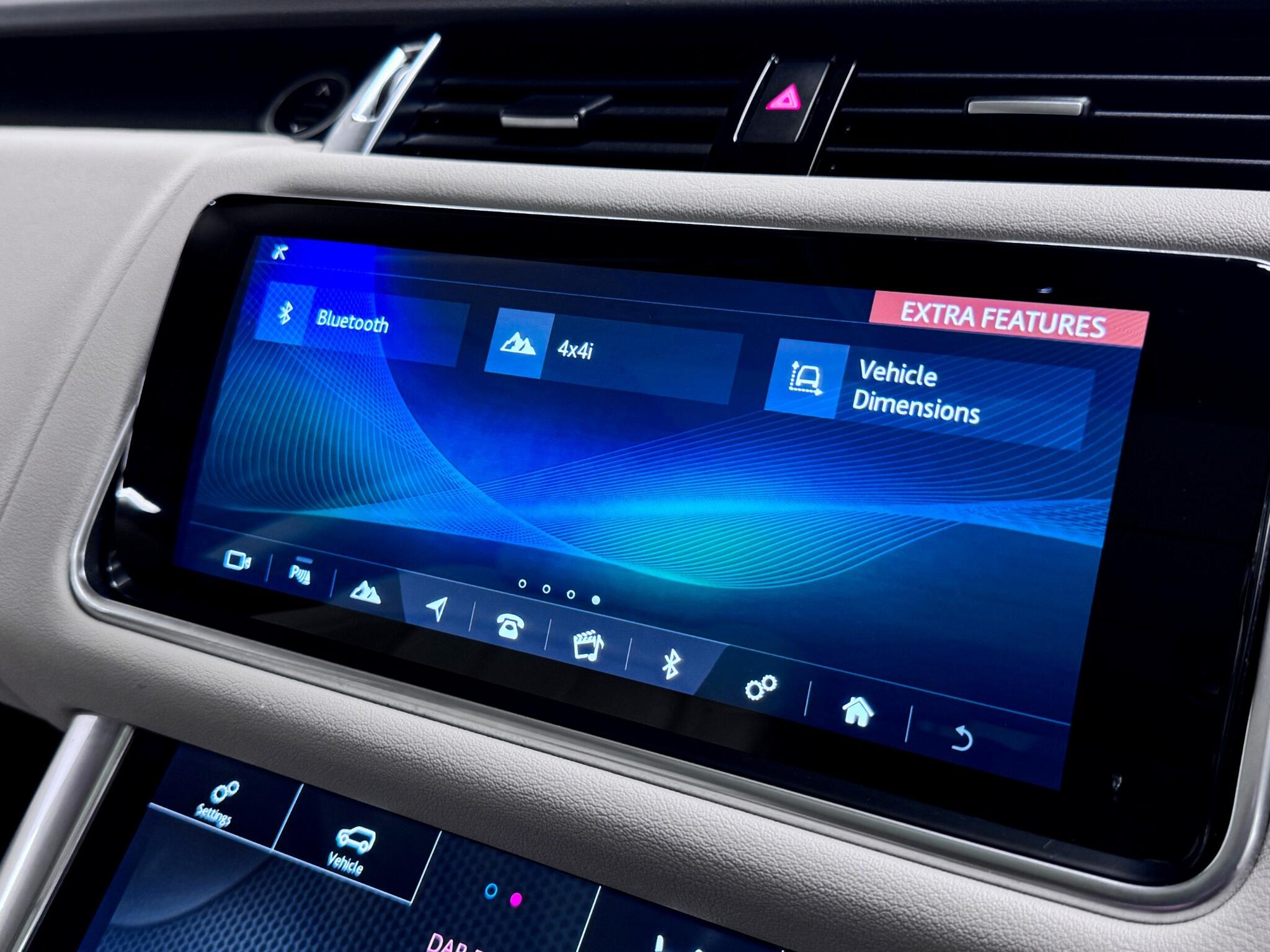 Land Rover Range Rover Sport view 43