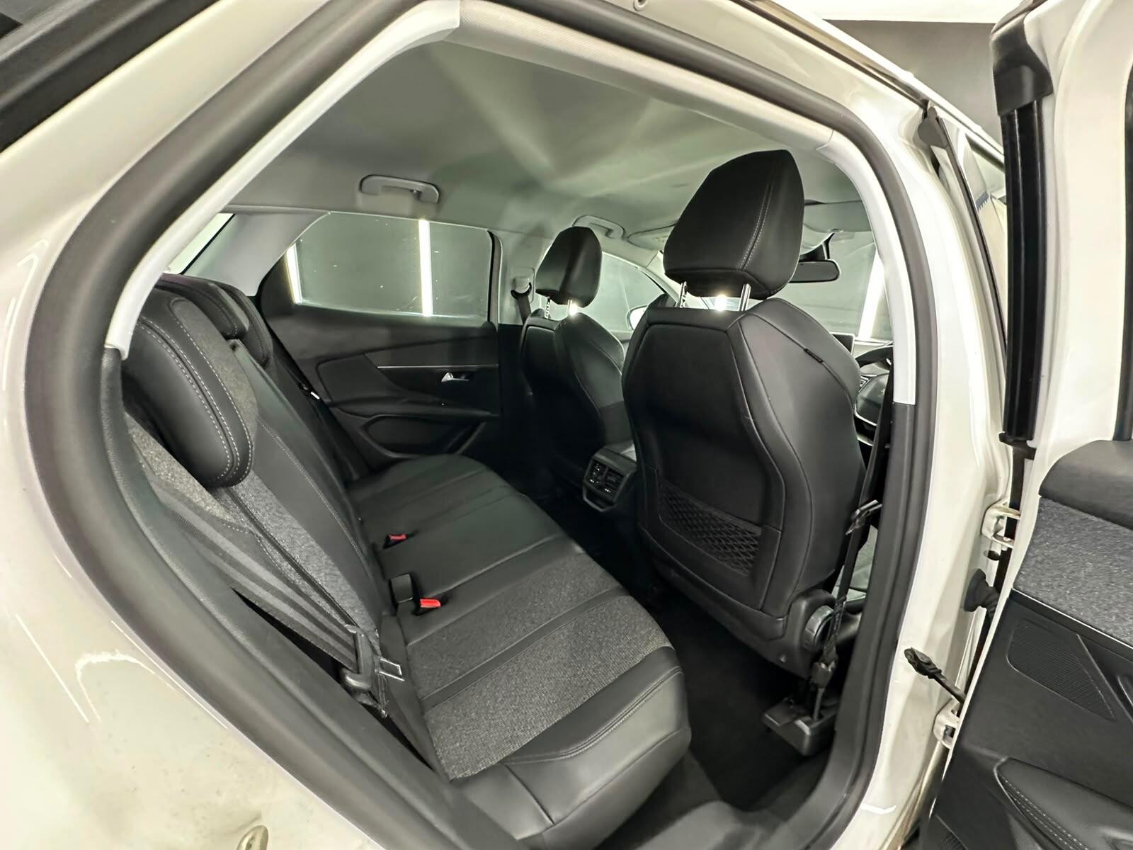 Peugeot 3008 view 23