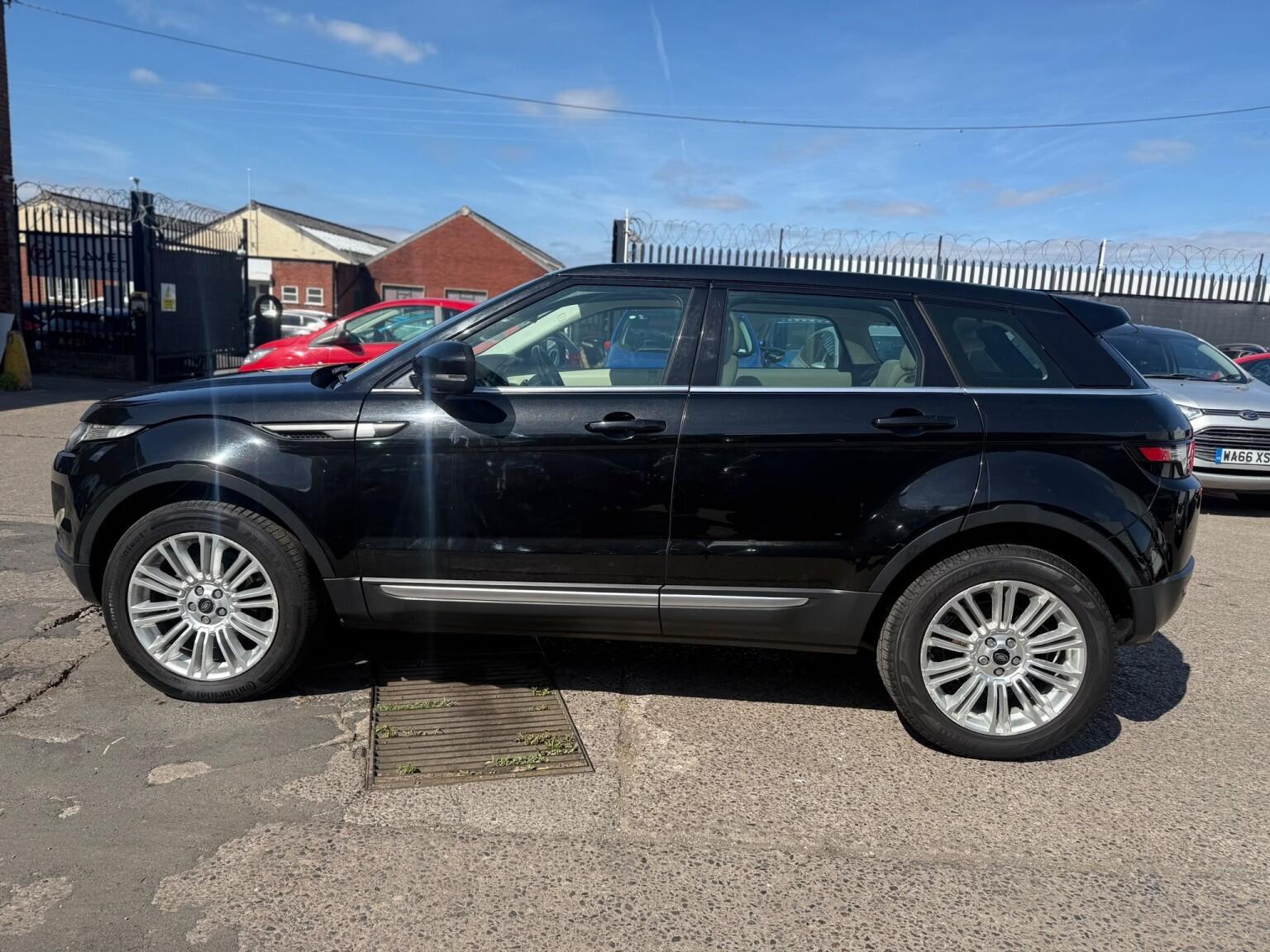 Land Rover Range Rover Evoque view 10