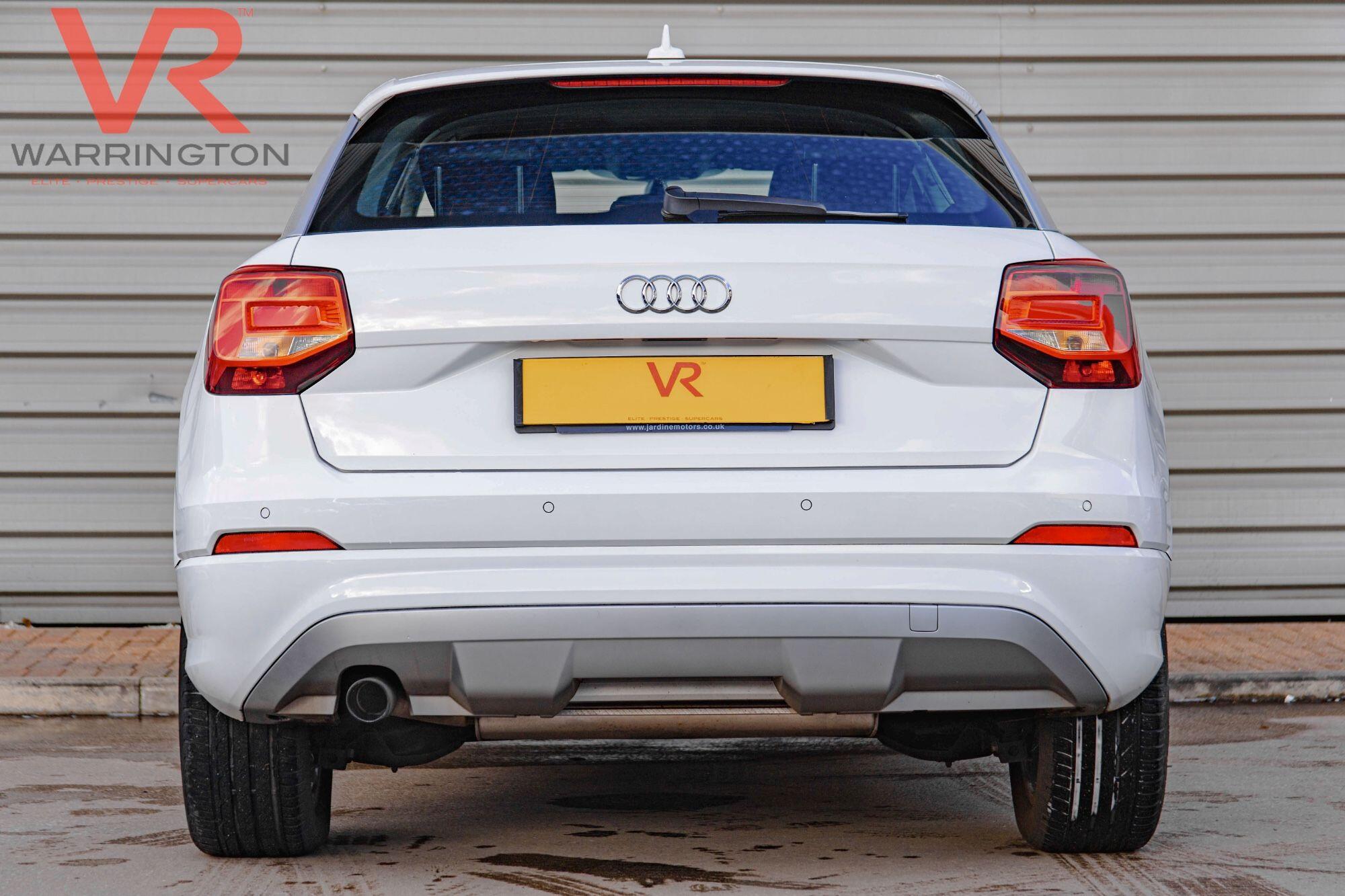 Audi Q2 view 14