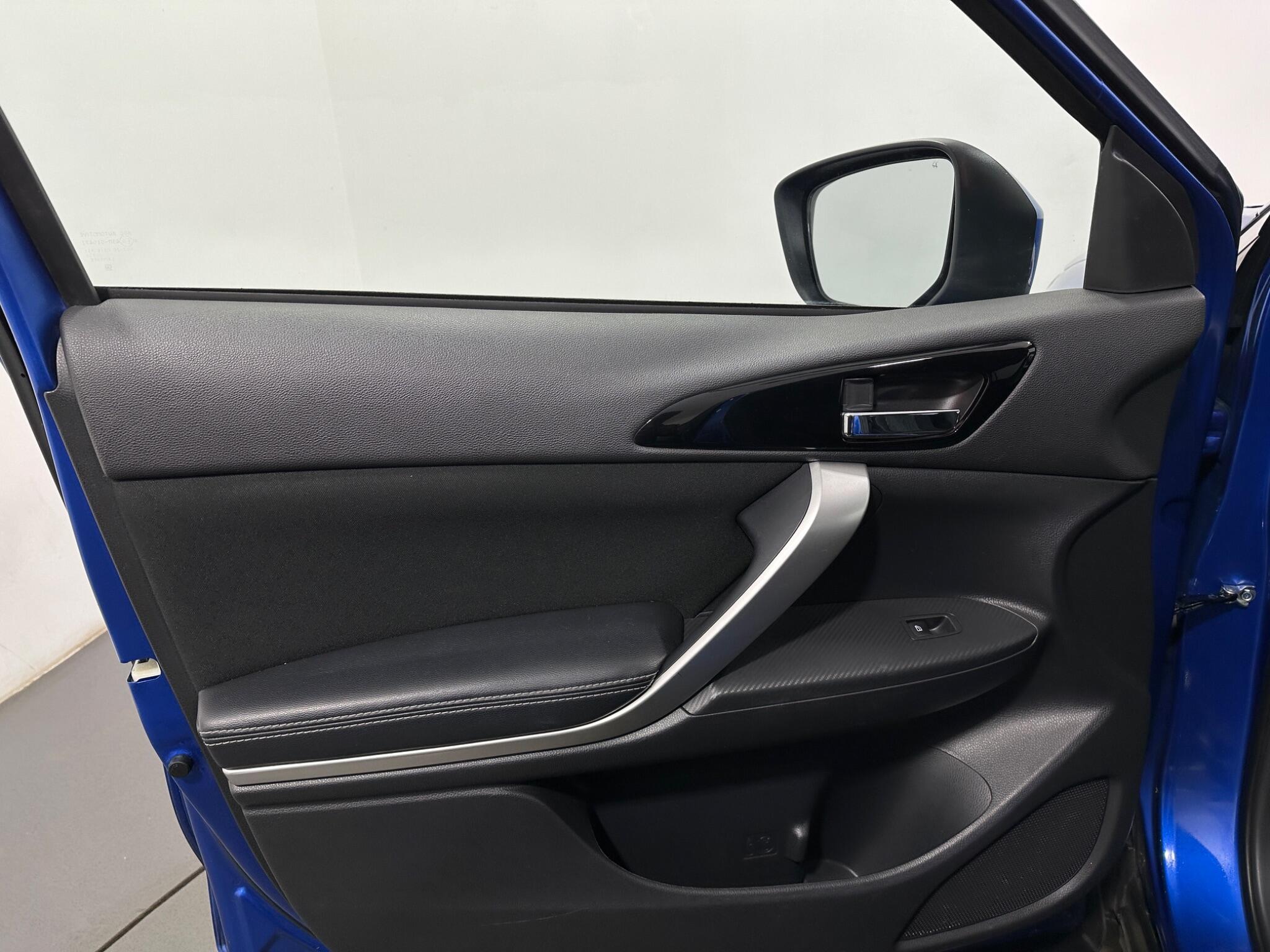 Mitsubishi Eclipse Cross view 37