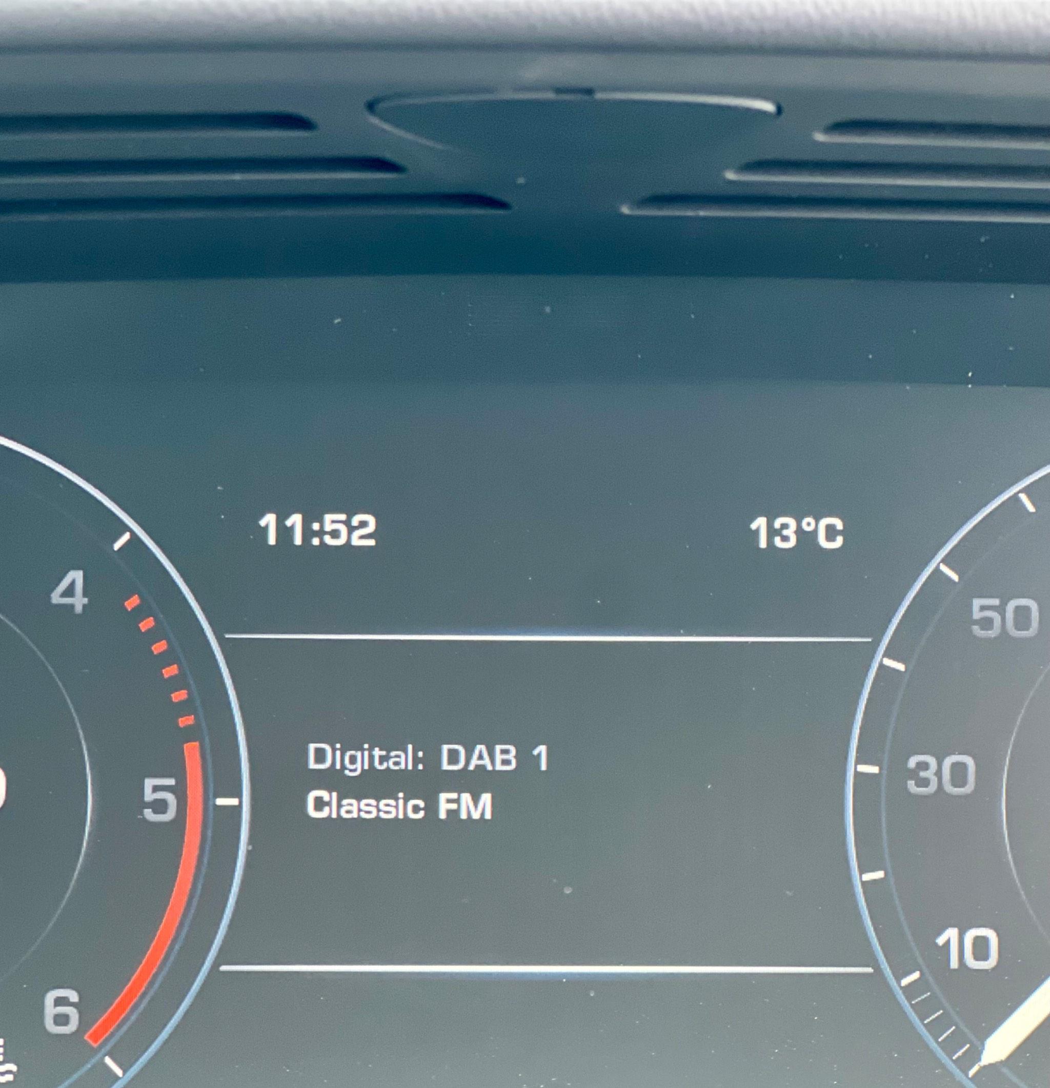 Land Rover Range Rover Sport view 36