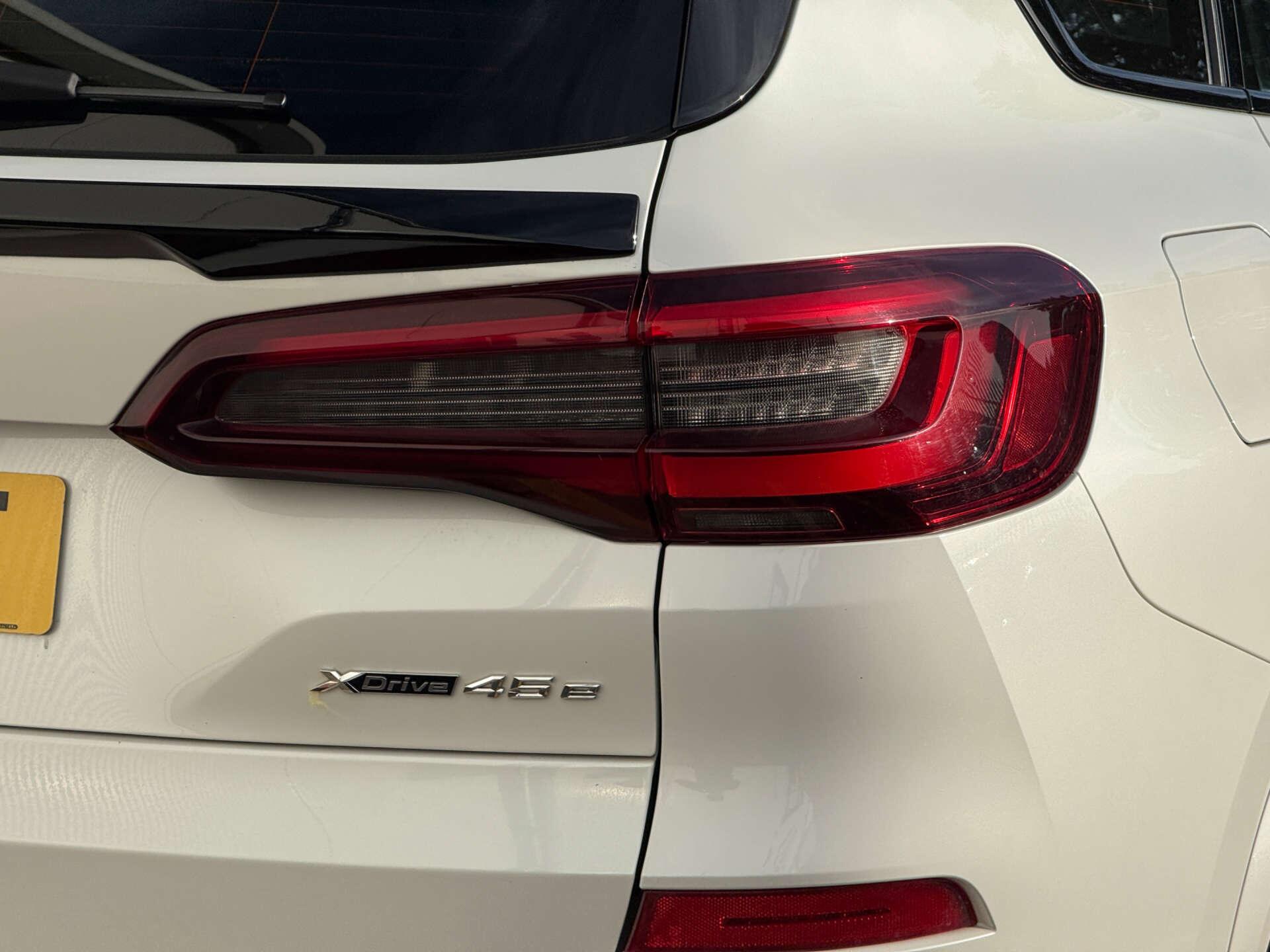 BMW X5 view 11