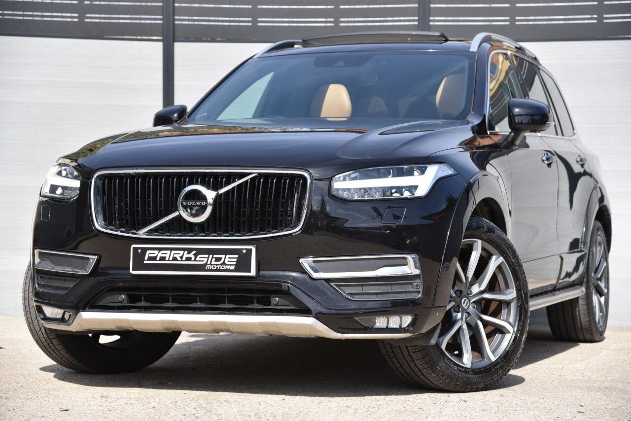 Volvo XC90 view 5