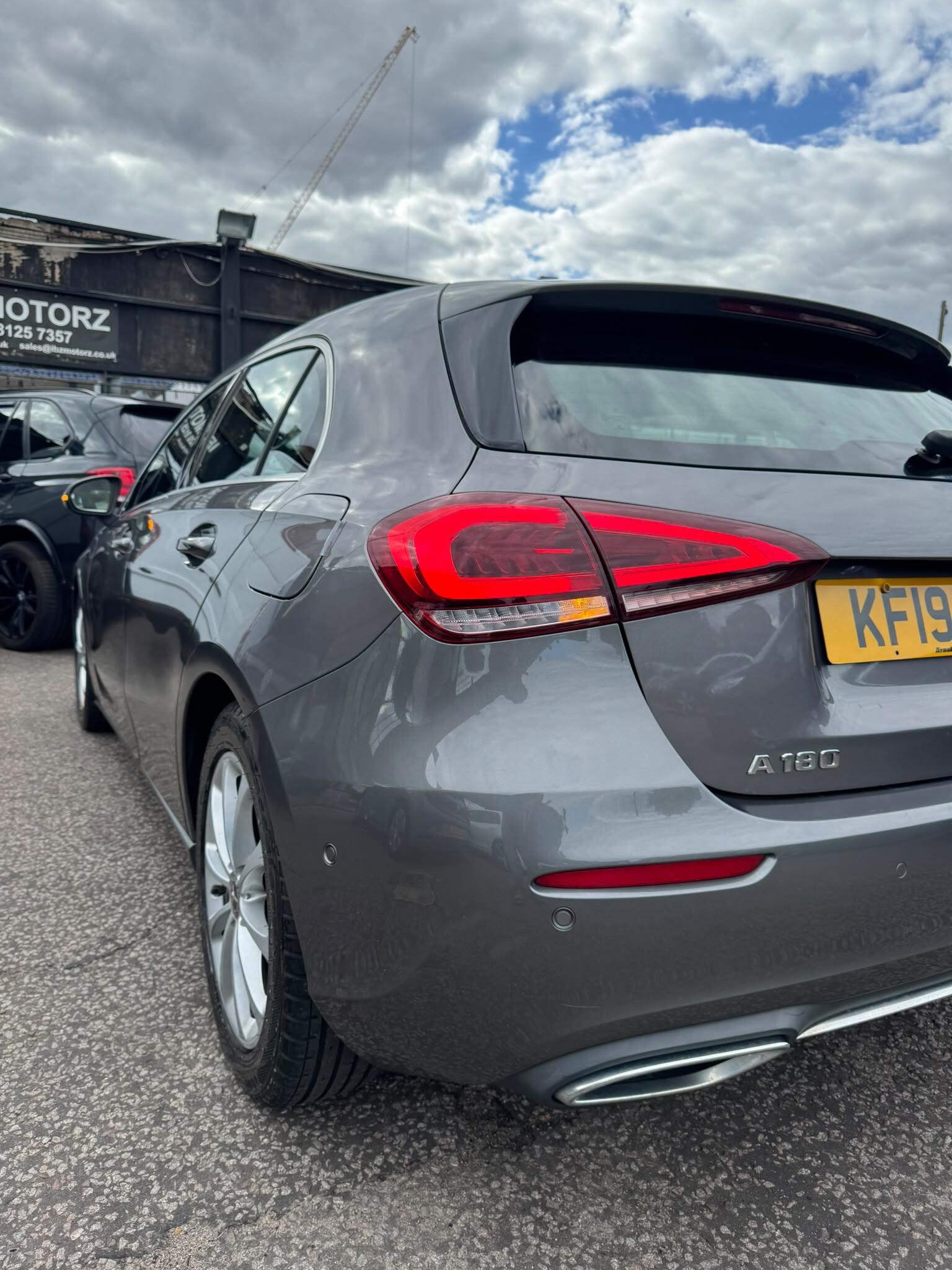 Mercedes-Benz A-Class view 23