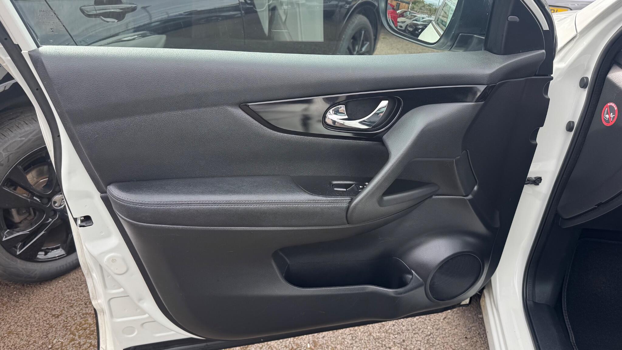 Nissan Qashqai view 36