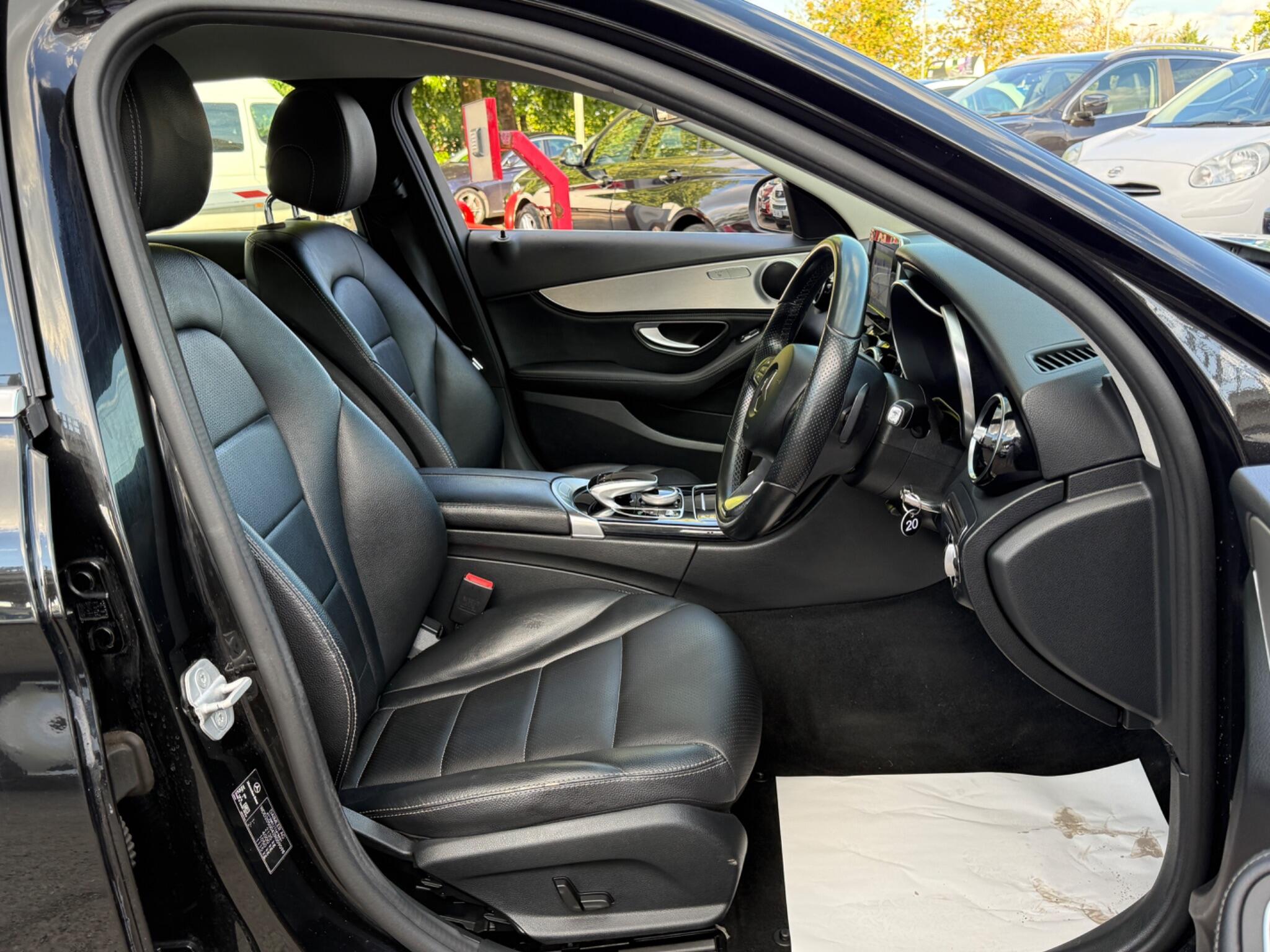 Mercedes-Benz C Class - Image 29