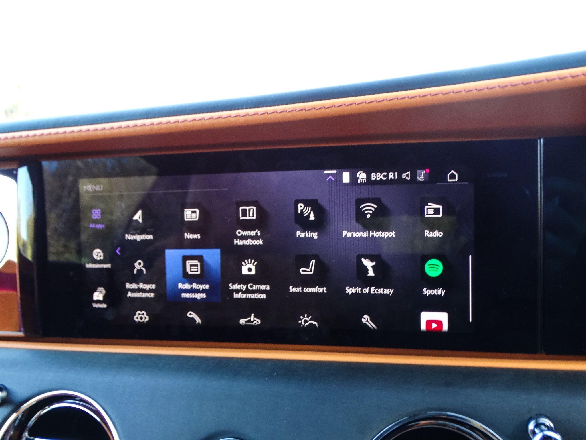 Rolls-Royce Spectre view 29