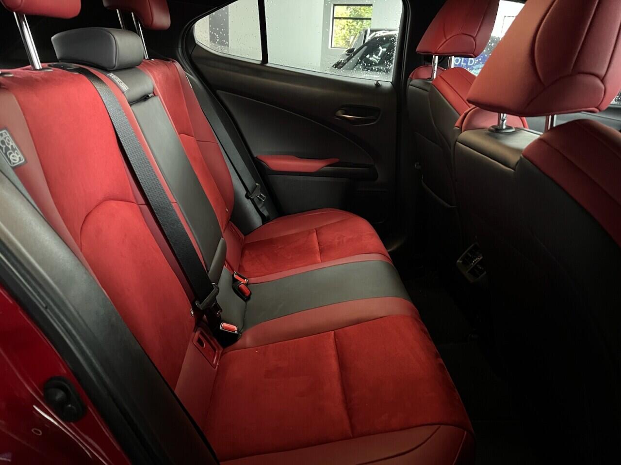 Lexus Ux view 3