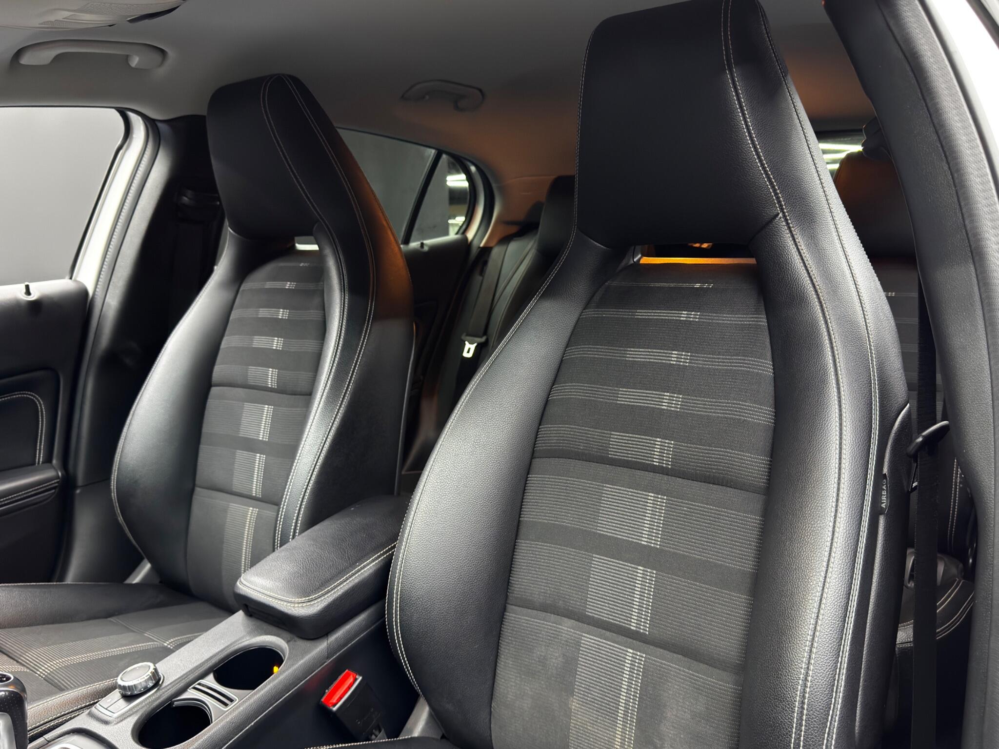 Mercedes-Benz Gla view 14