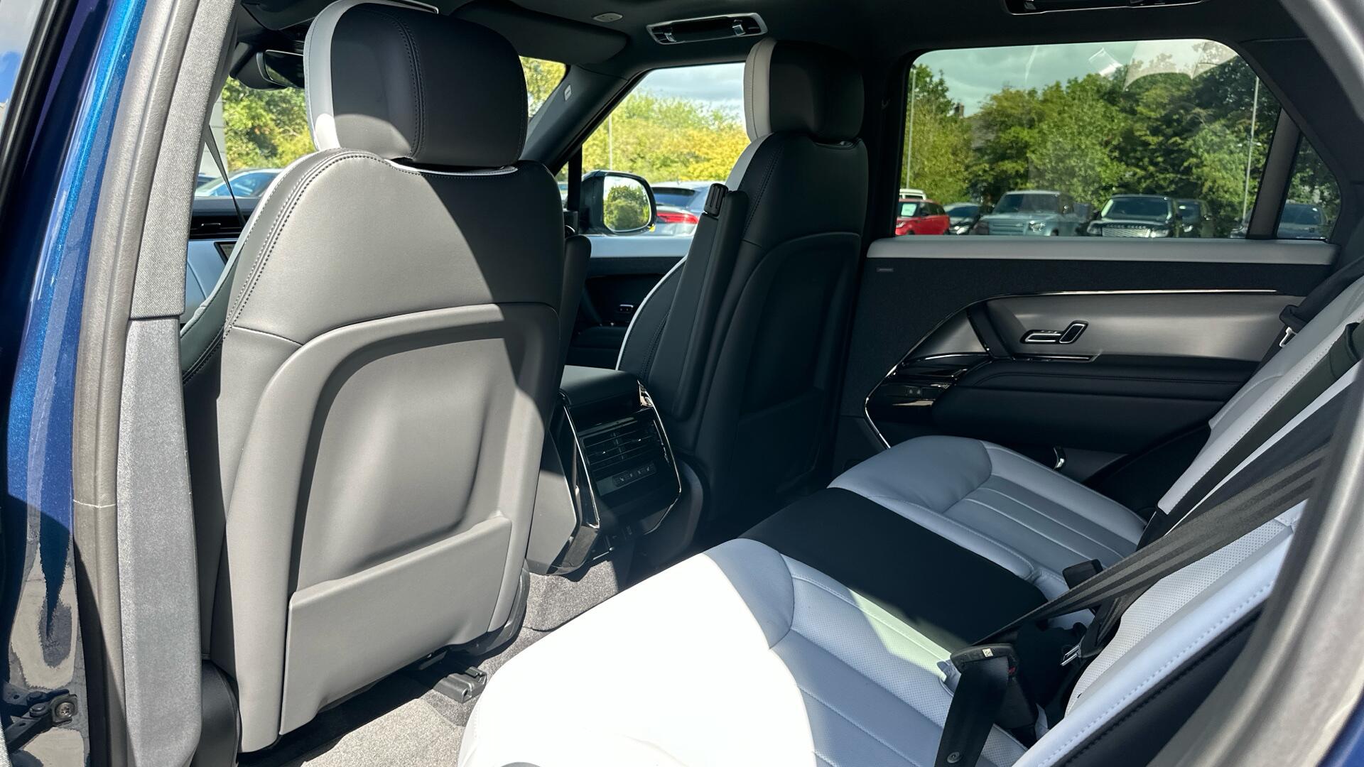 Land Rover Range Rover Sport view 47