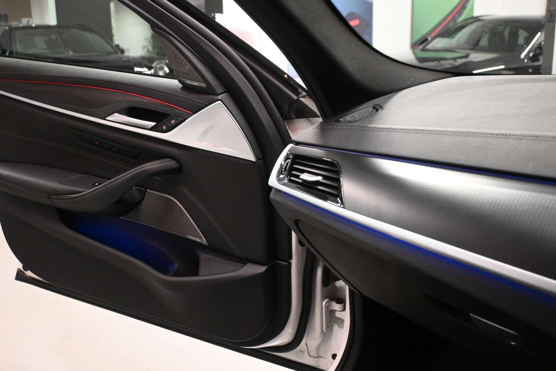 BMW 5 Series view 27