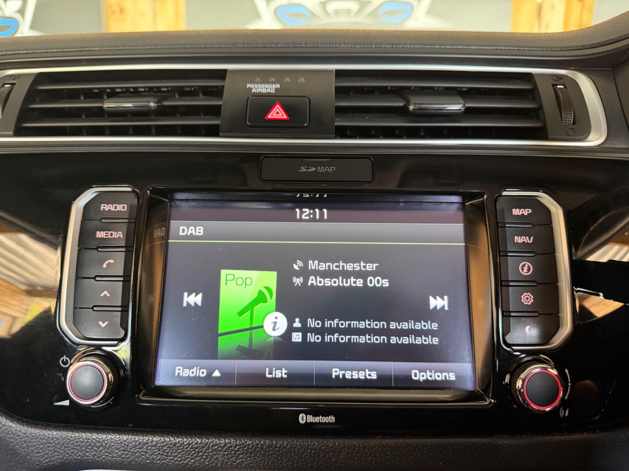 Kia Rio view 32
