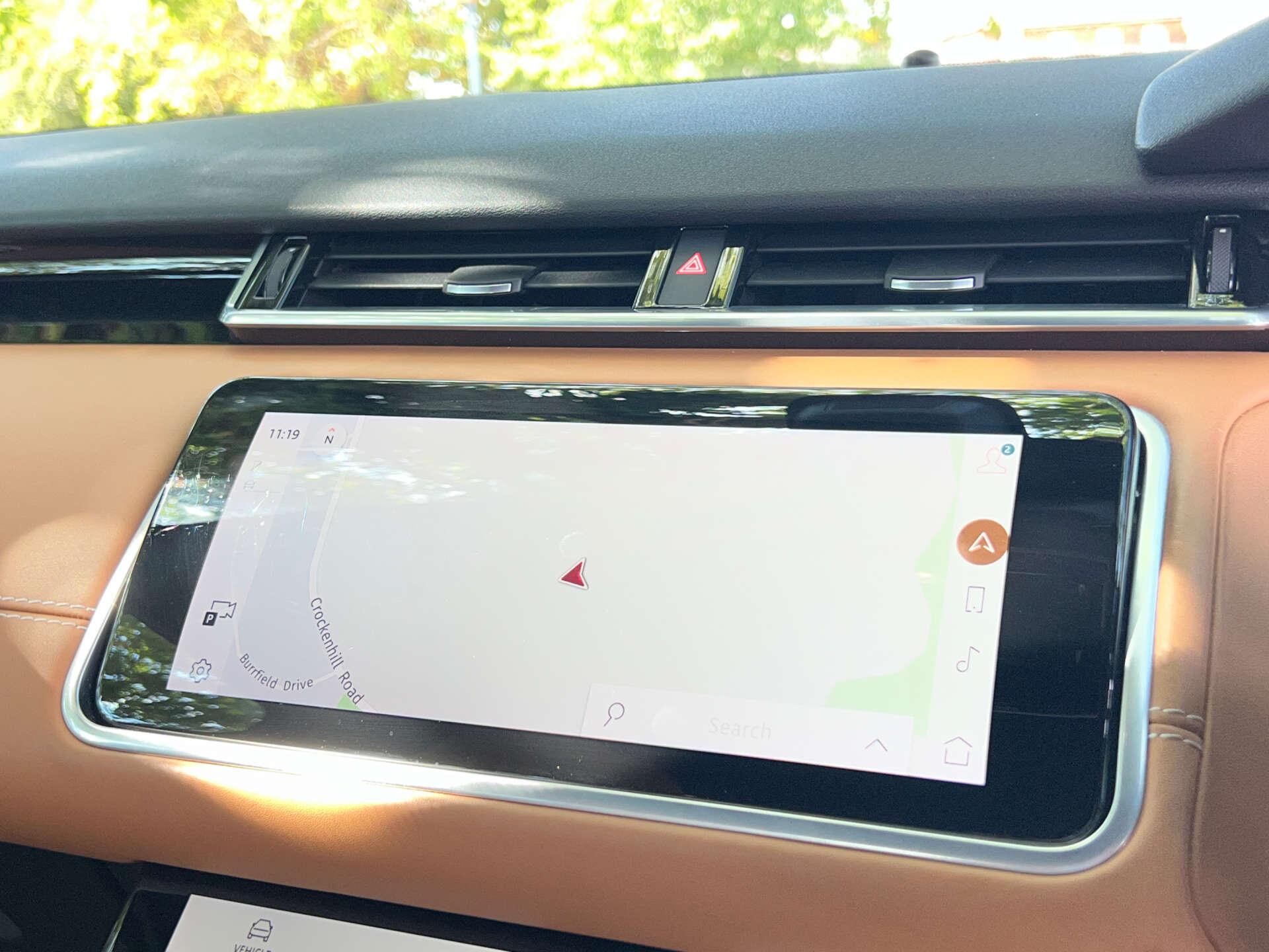 Land Rover Range Rover Velar view 44