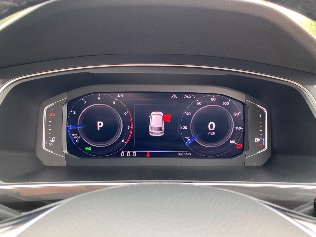 Volkswagen Tiguan view 25