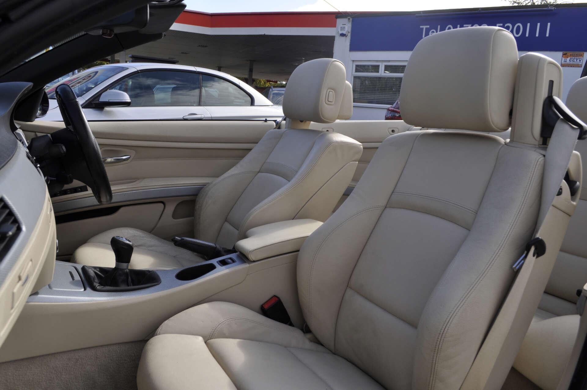 BMW 3 Series view 14
