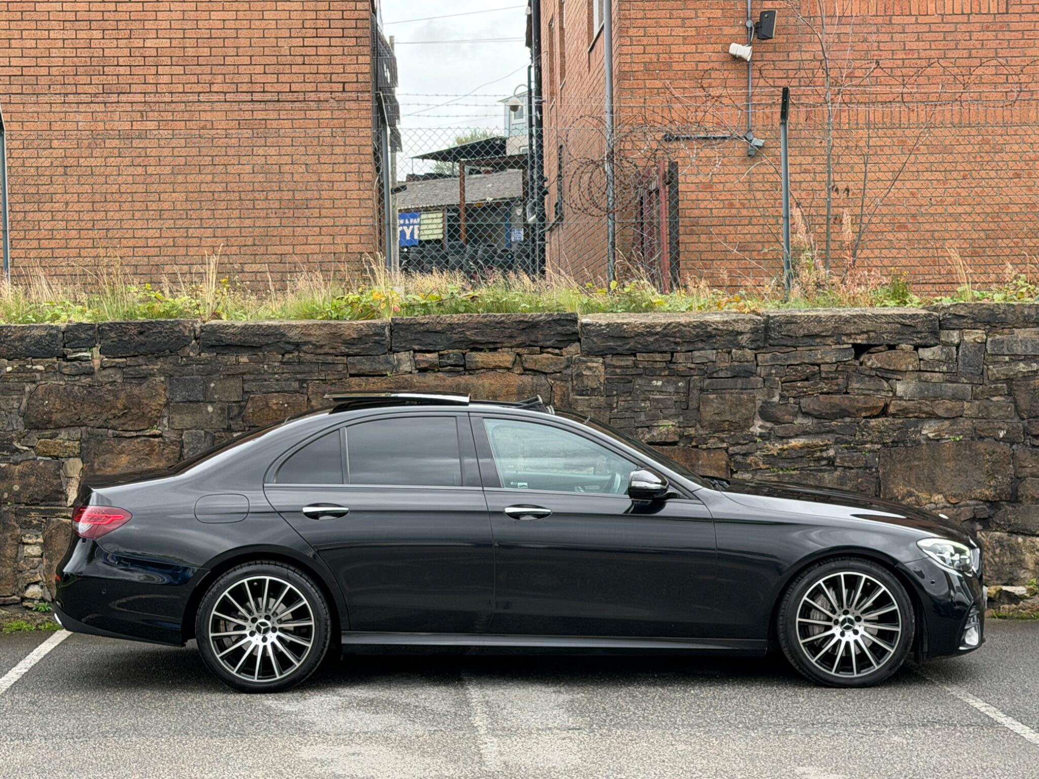 Mercedes-Benz E-Class view 8