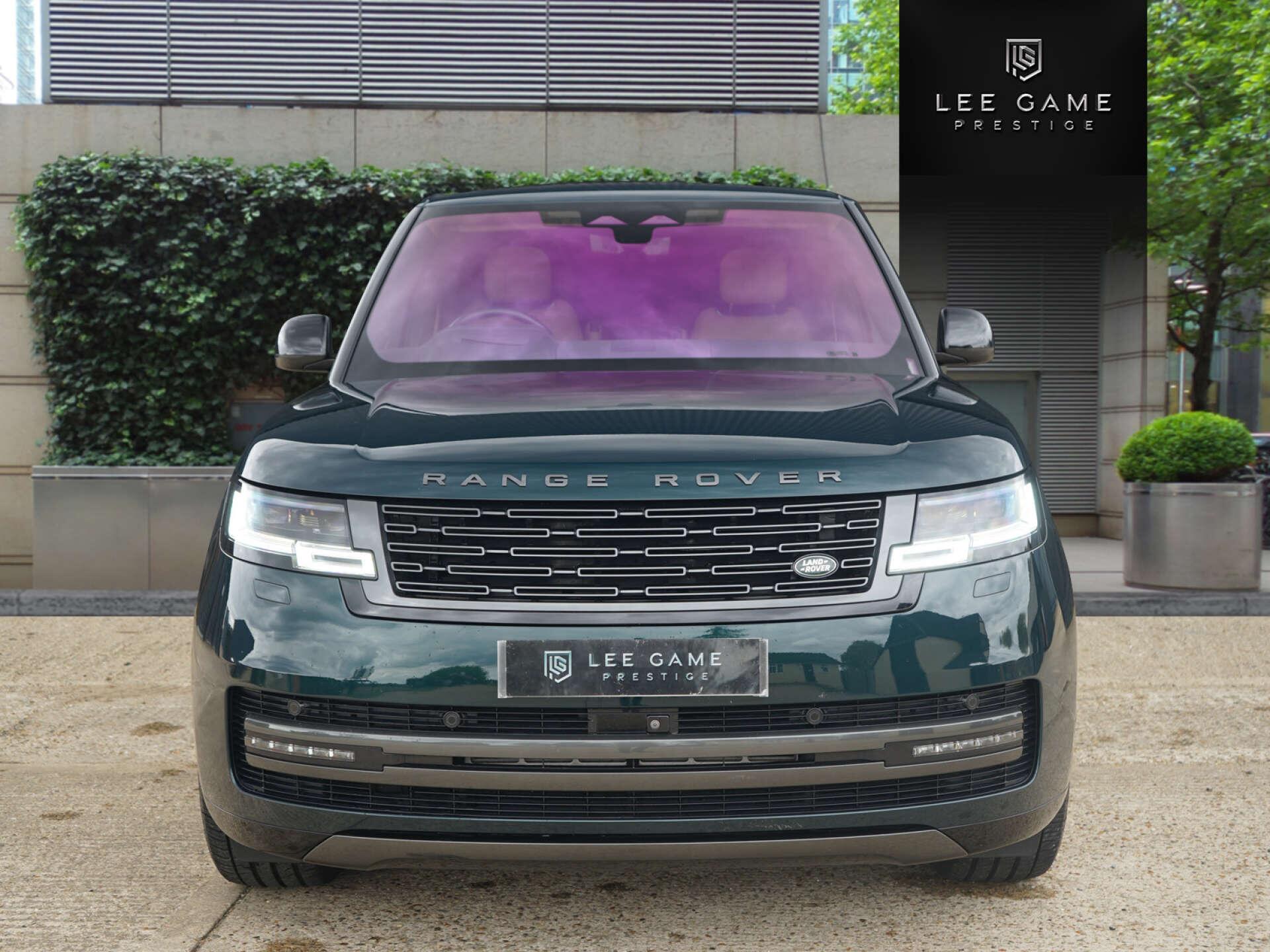 Land Rover Range Rover view 3