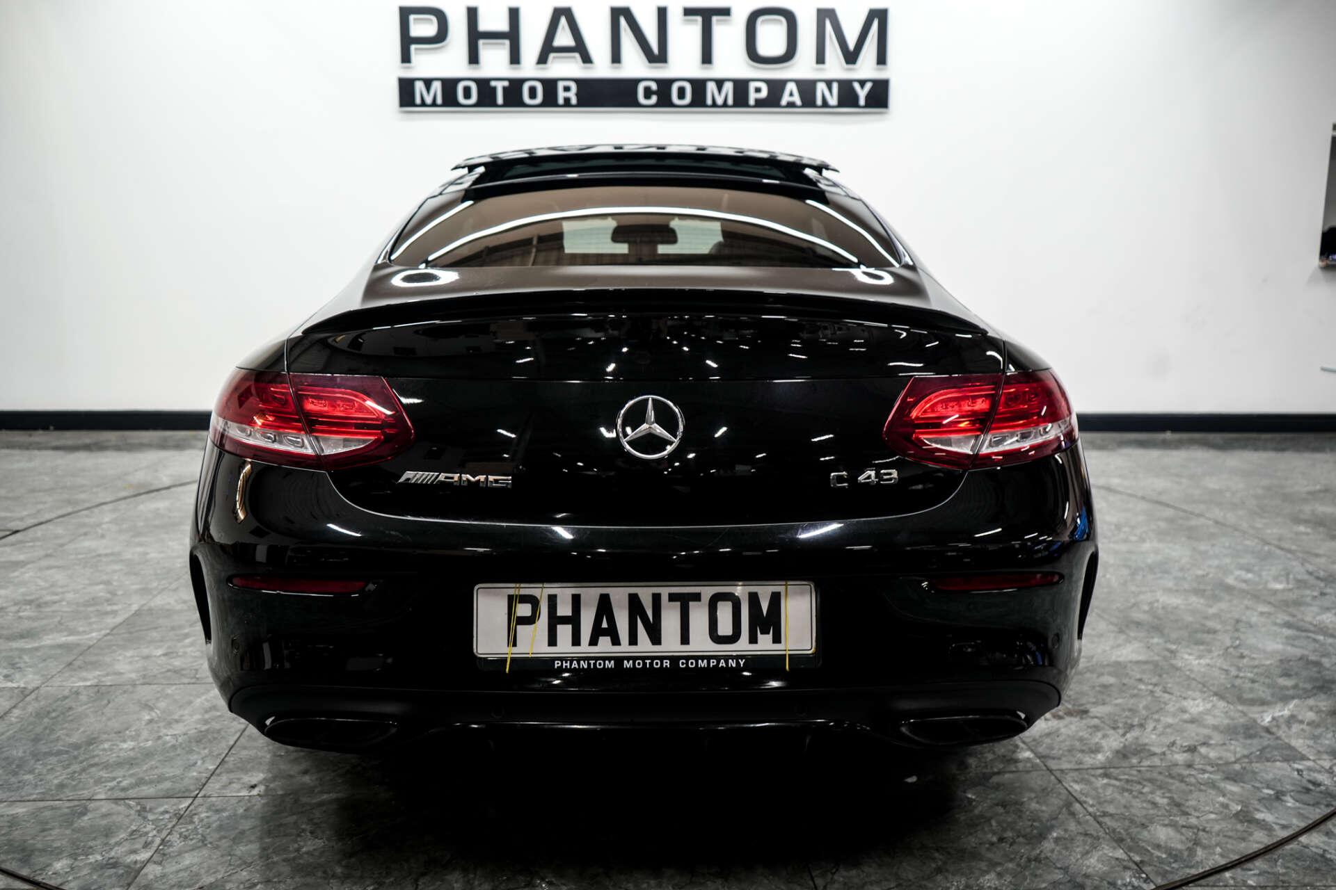 Mercedes-Benz C-Class view 11