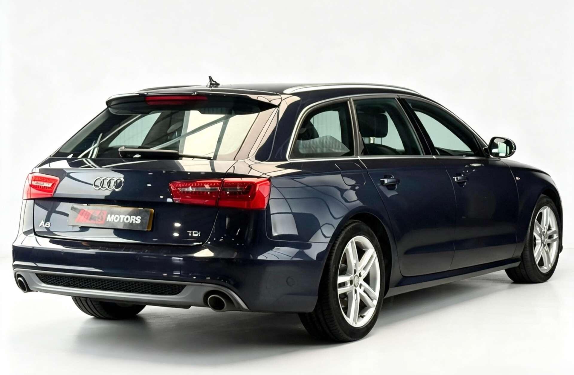 Audi A6 view 12
