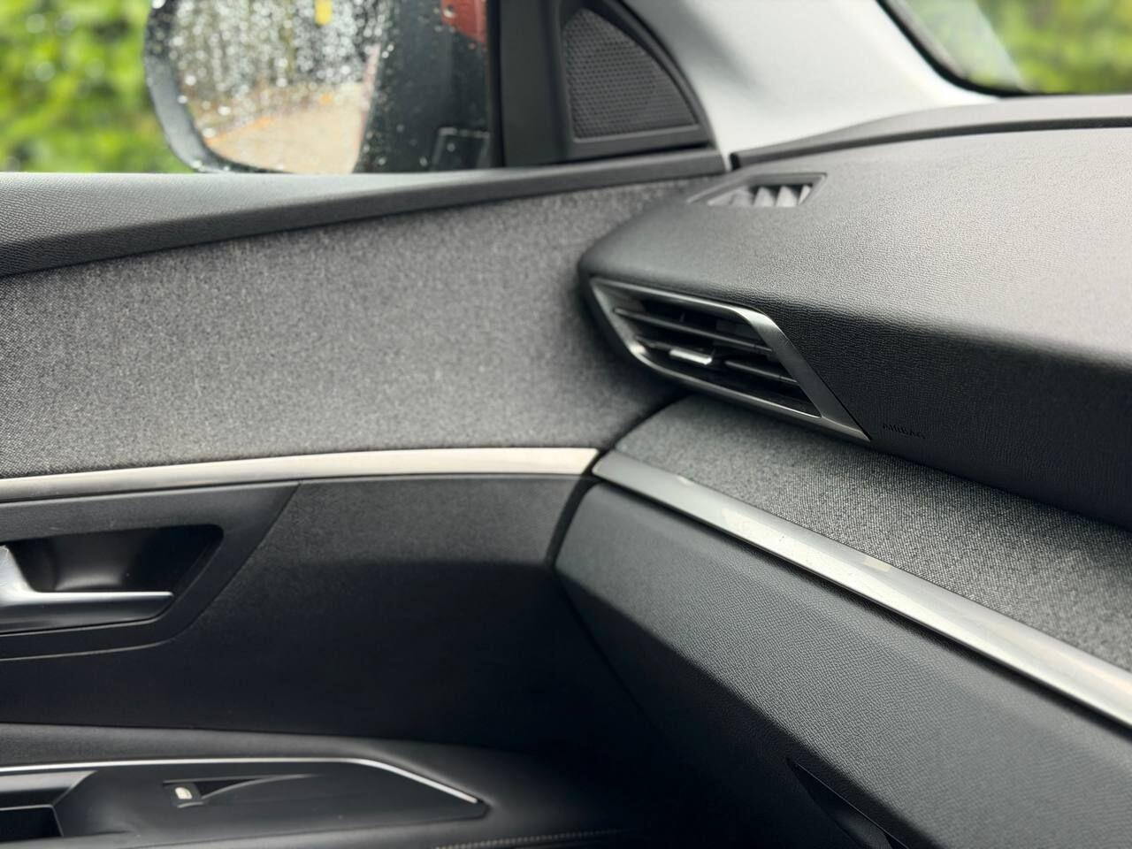 Peugeot 3008 view 43