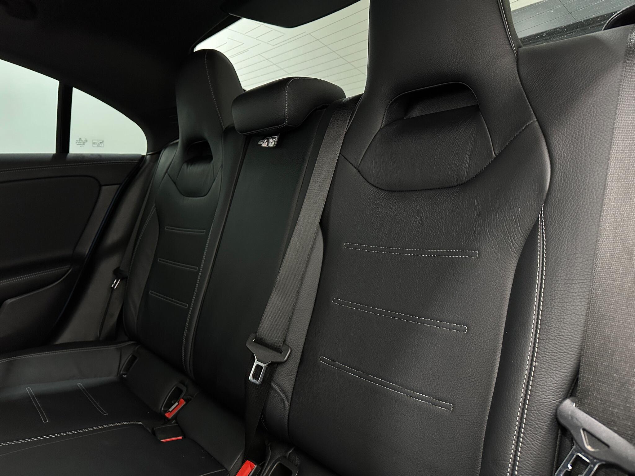 Mercedes-Benz Mercedes-Benz CLA view 41
