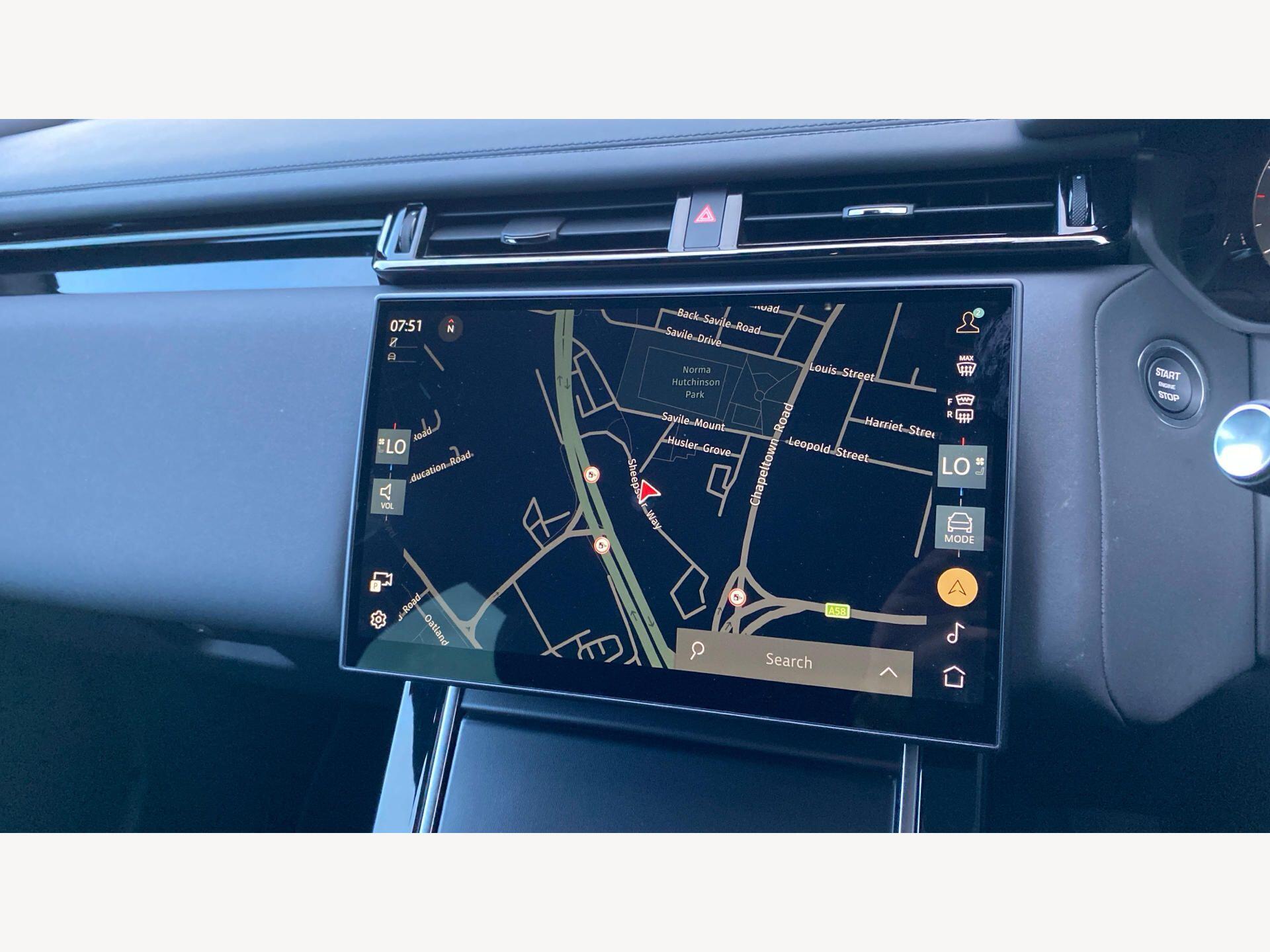 Land Rover Range Rover Velar view 13