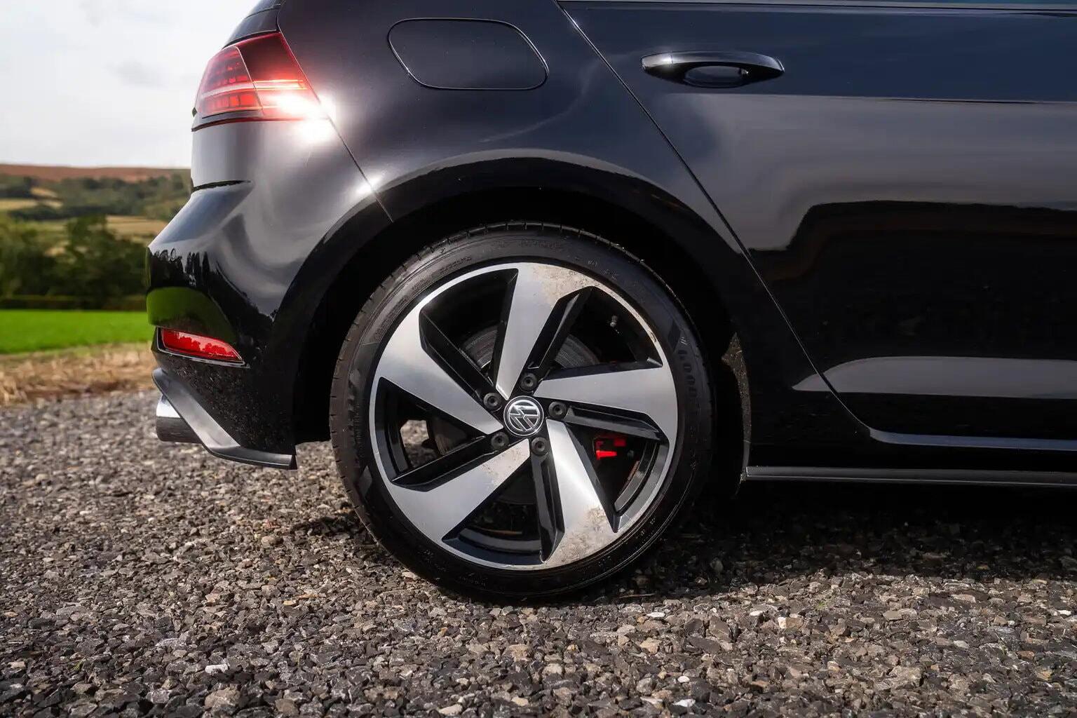 Volkswagen Golf view 12